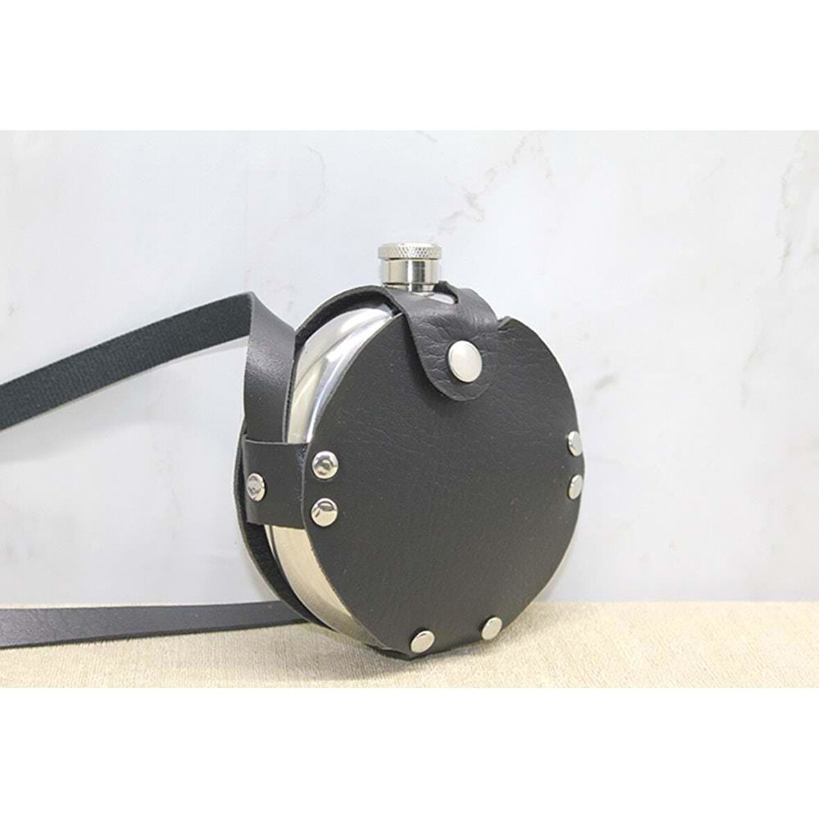 Deri Kılıflı Matara