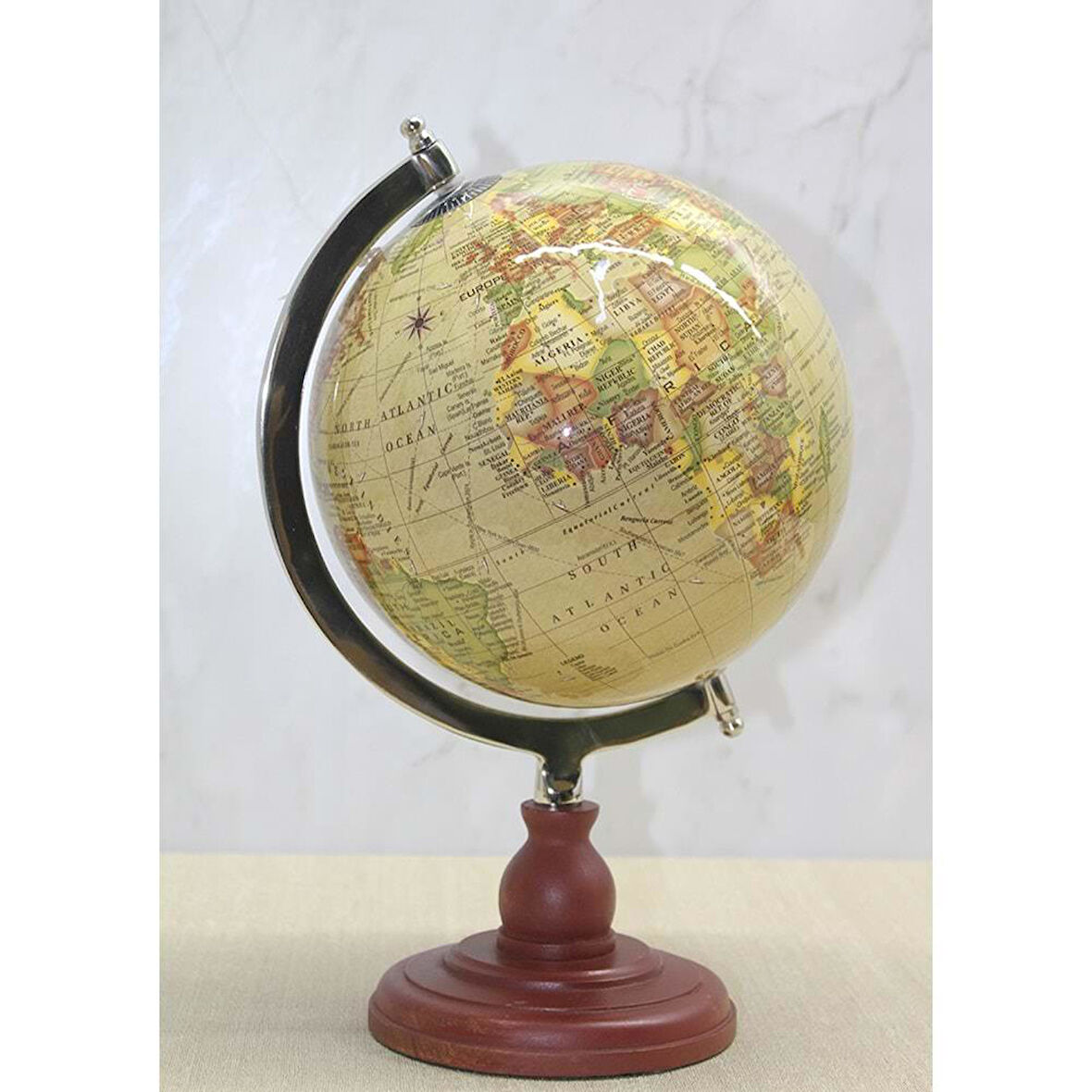 Dekoratif Dünya Küre