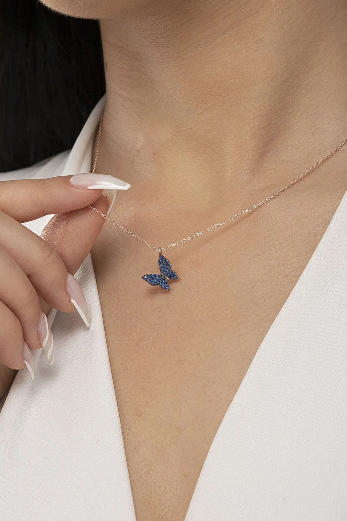 925 Ayar Gümüş Zikron Taşlı Kelebek Model Kadın Kolye