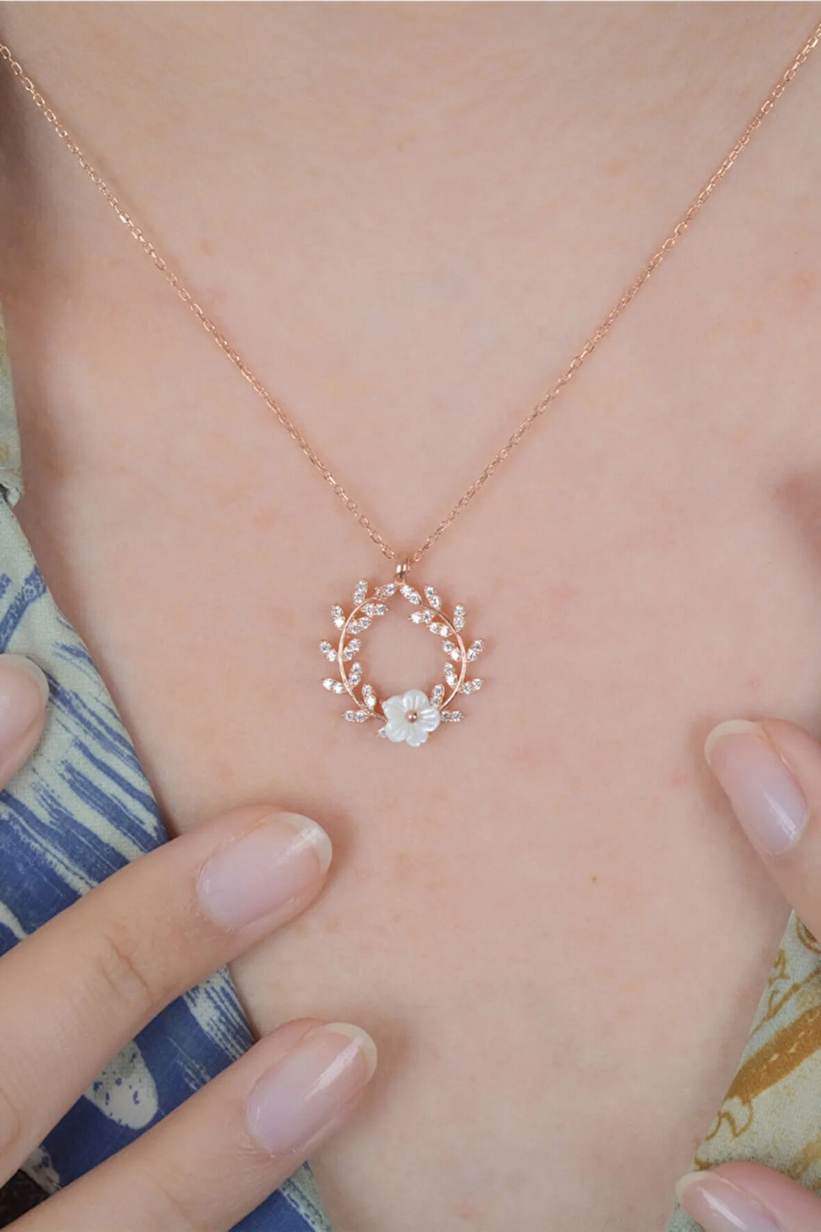 Kadın 925 Ayar Gümüş Defne Dalı Kolye