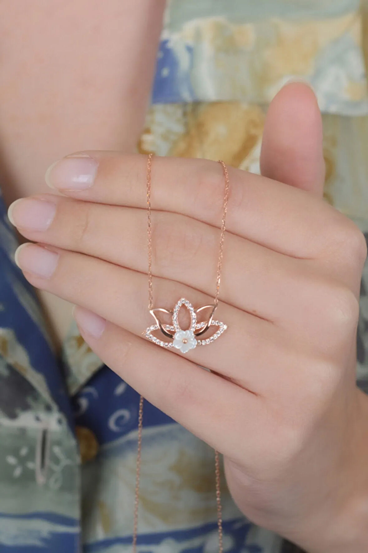 925 Ayar Gümüş Lale Motif Kadın Kolye