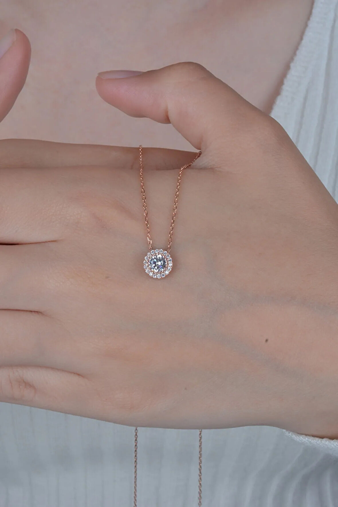 925 Ayar Gümüş Minimal Elmas Montür Tektaş Kolye