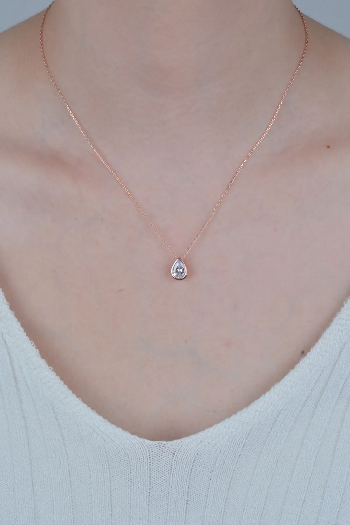 925 Ayar Minimal Damla Taşlı Kadın Gümüş Kolye