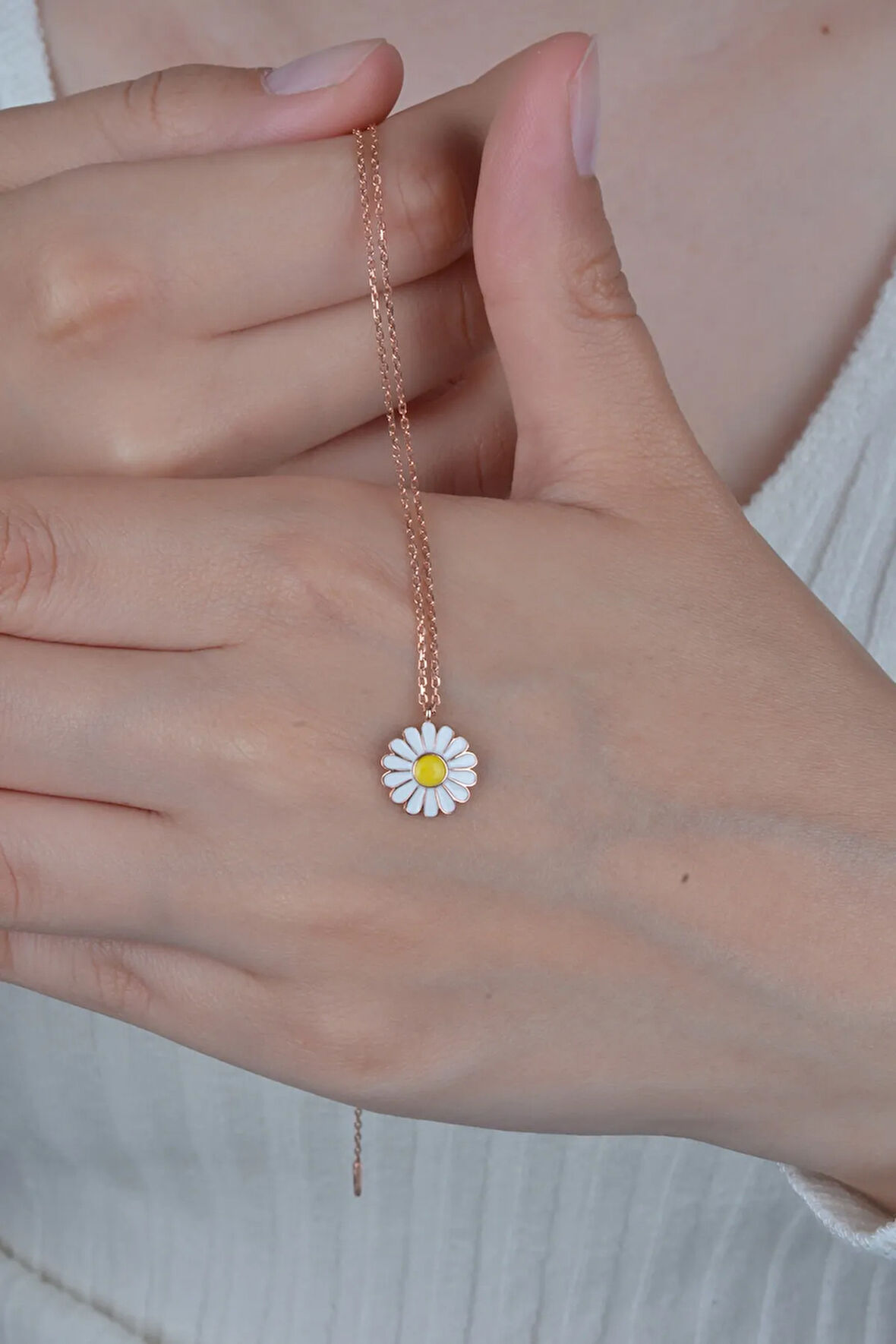 925 Ayar Gümüş Rose Kadın Minimal Papatya Kolye