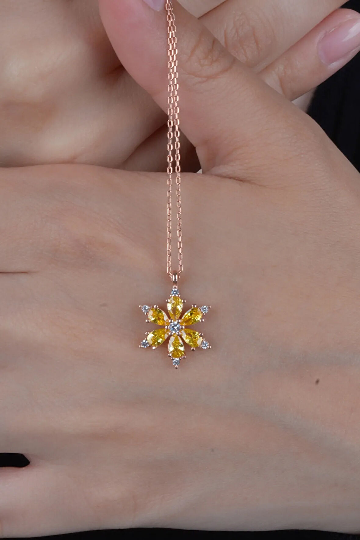 925 Ayar Sarı Taşlı Çiçek Kolye Kadın Gümüş Kolye