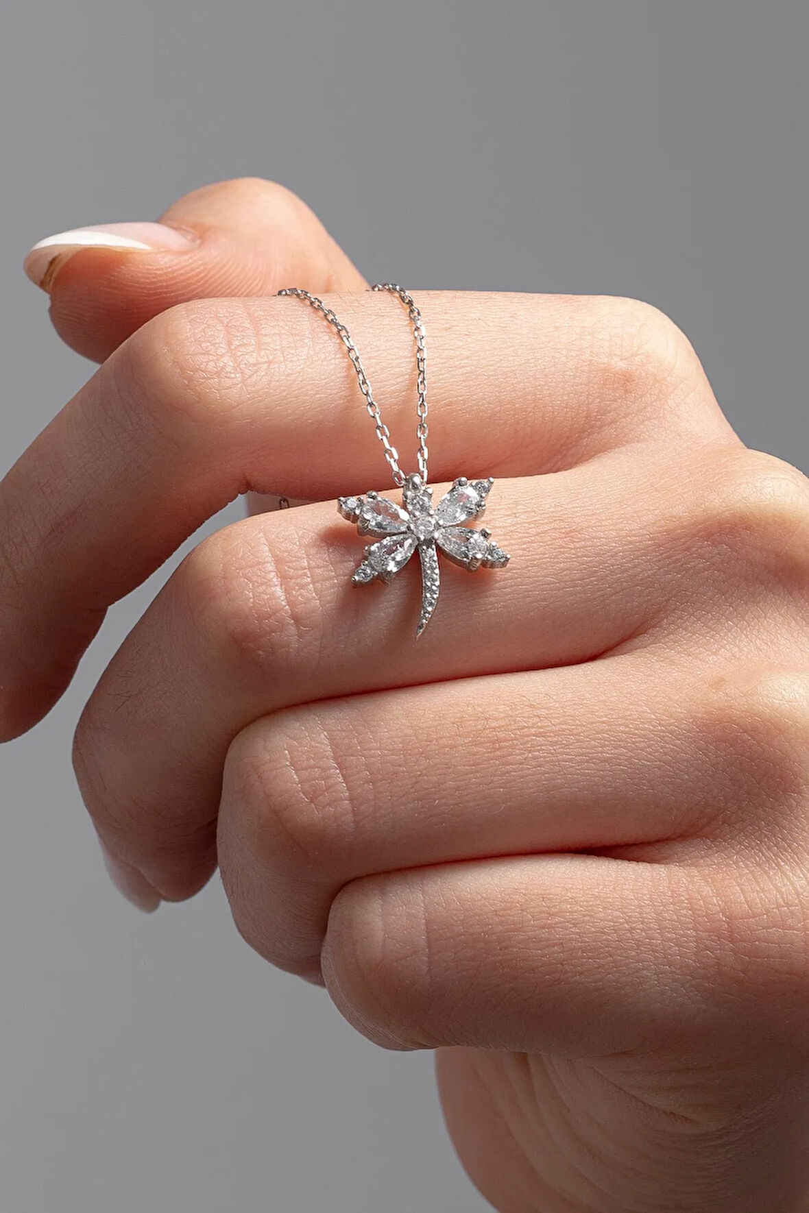 925 Ayar Gümüş Beyaz Taşlı Yusufçuk Kadın Kolye