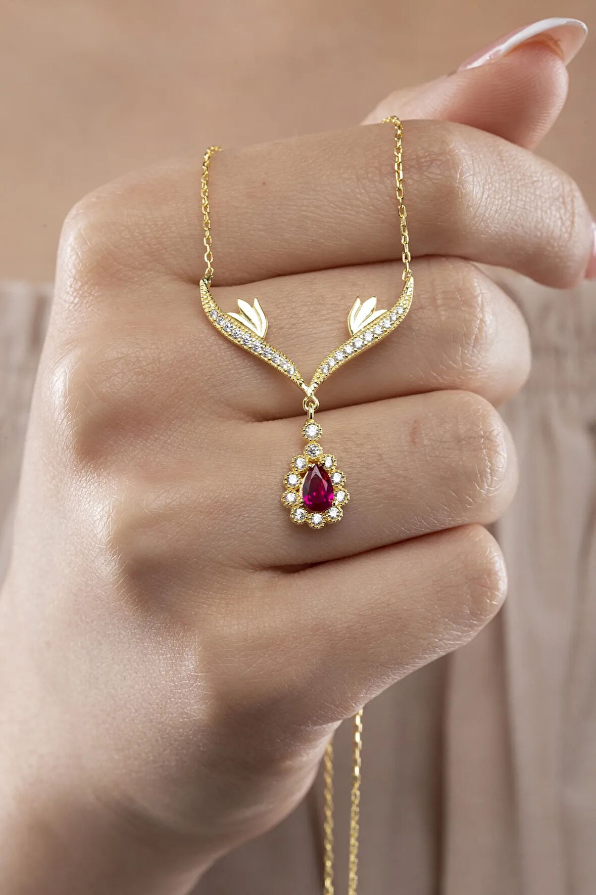 925 Ayar Gümüş Zümrüt Taşlı Gold Damla Model Kadın Kolye