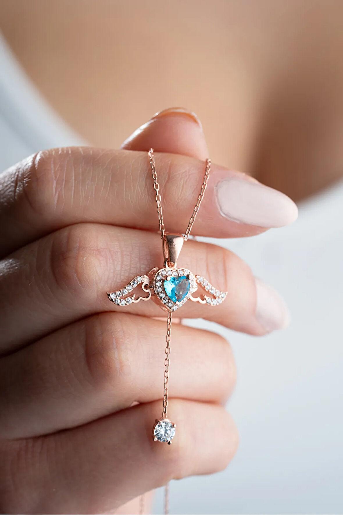 925 Ayar Gümüş Melek Kanatlı Hareketli Aquamarine Taşlı Kolye