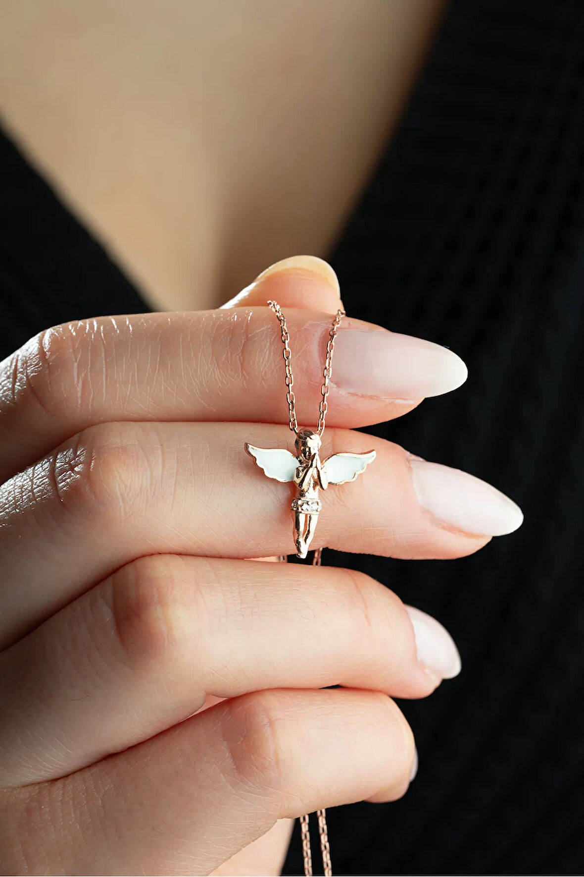 925 Ayar Gümüş Beyaz Mineli Kanatlı Peri Kolye