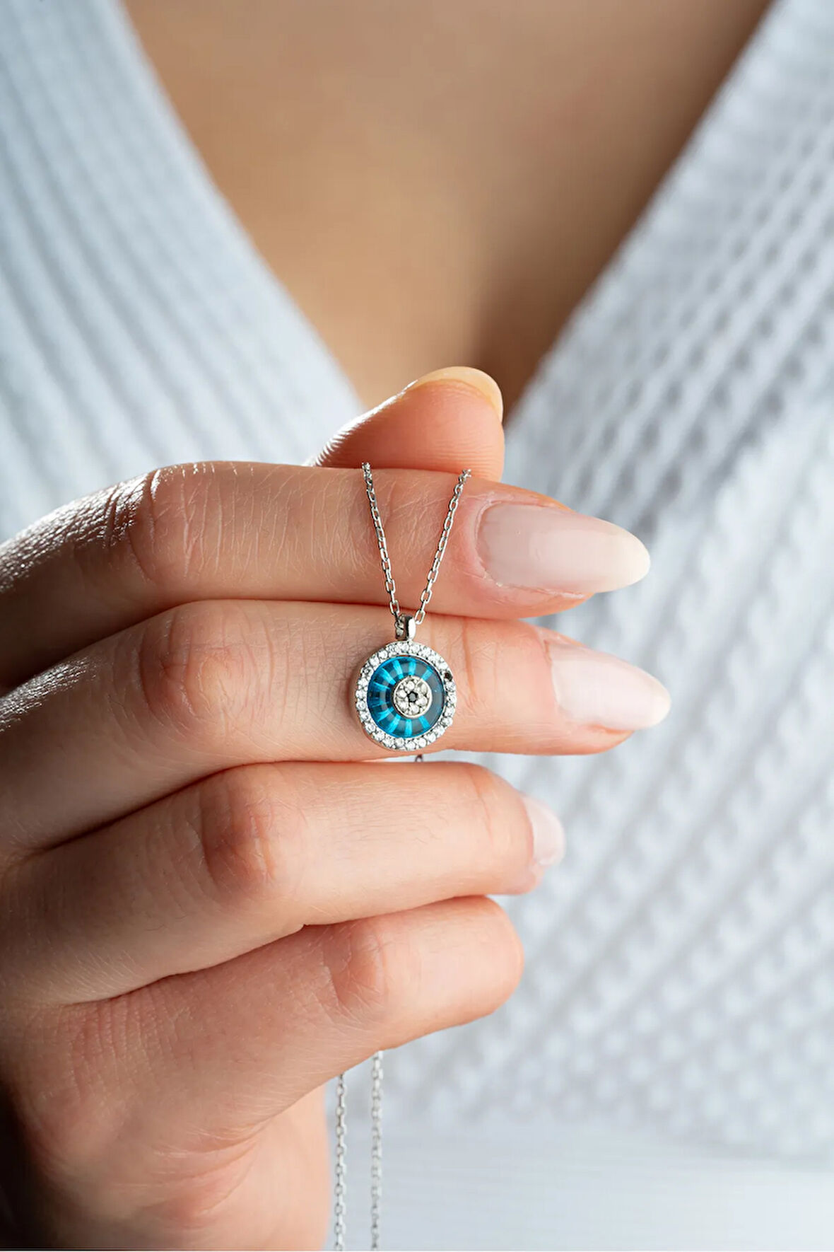 925 Ayar Gümüş Rodyum Kaplama Cam Göz Kolye