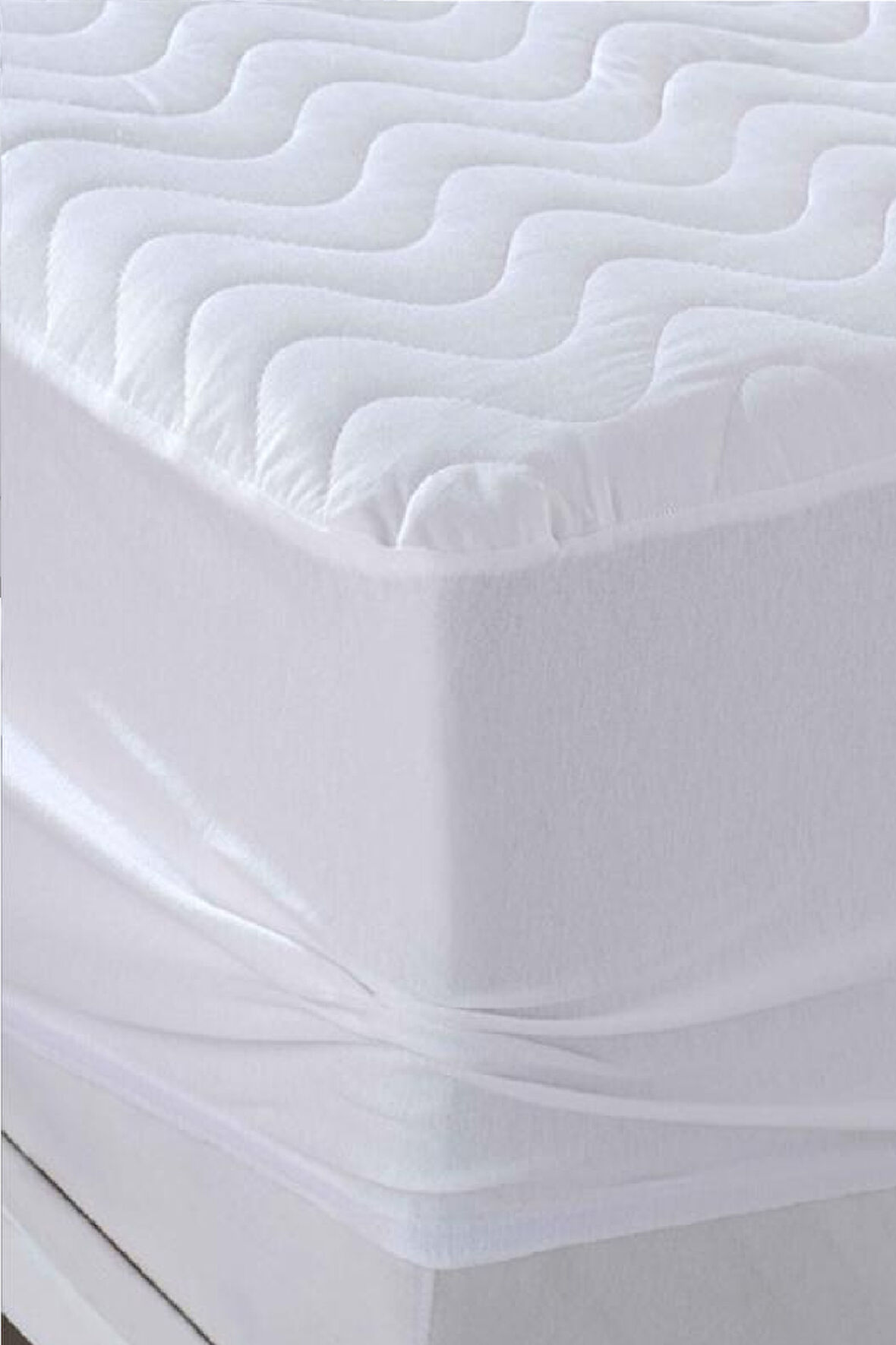 Evony Fitted Kapitoneli Alez 220x200 Cm Çift Kişilik Sıvı Geçirmez Çarşaf