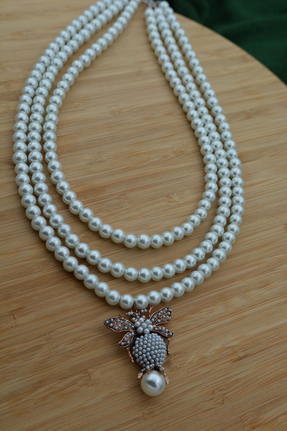 STONEAGE İncili Kadın Kolye Zirkon Taşlı Arı Figürli