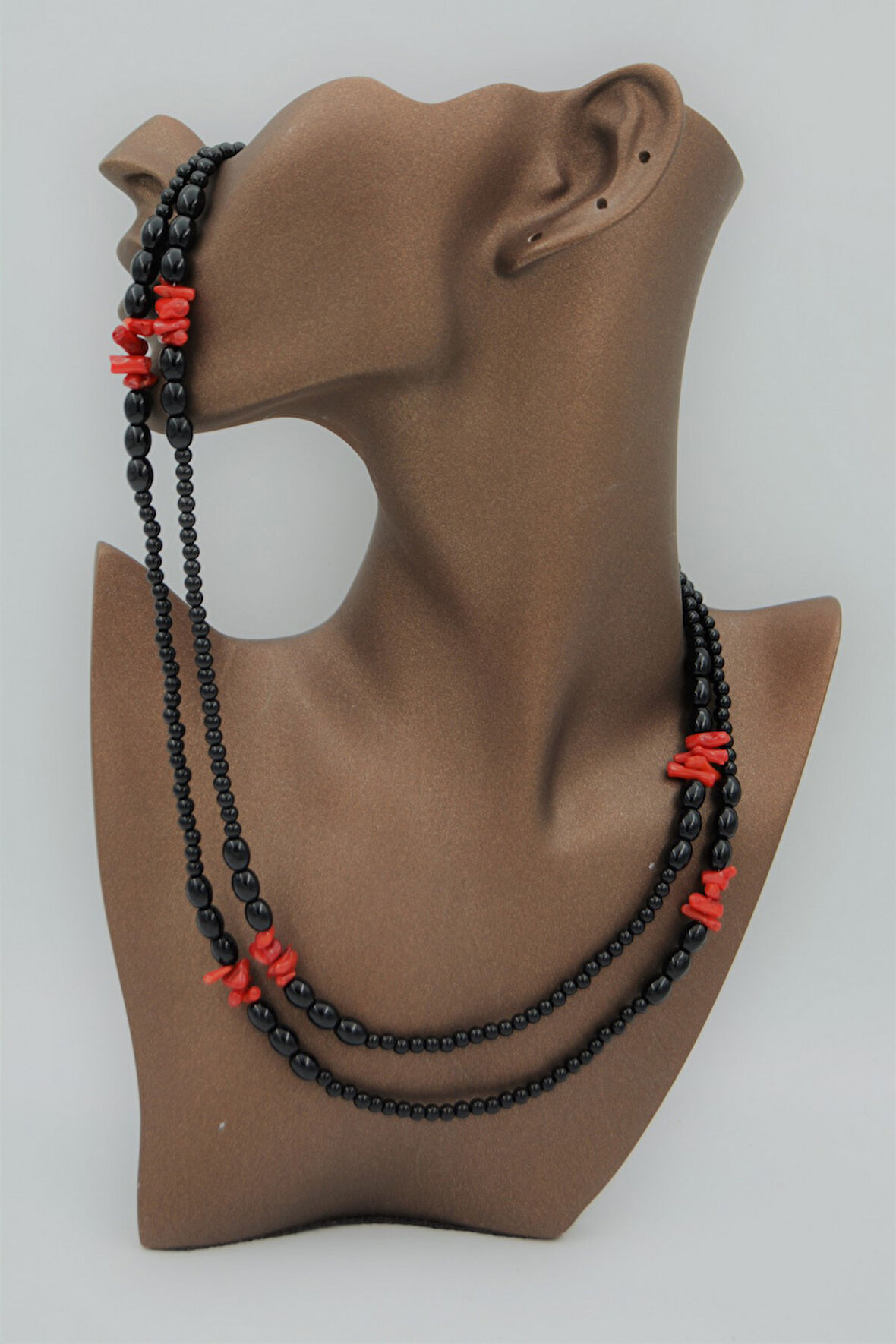 STONEAGE Orijinal Oniks ve Mercan Taşlı T Kilit Şifa Kolye