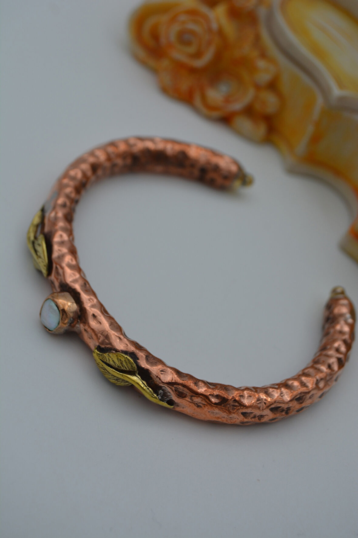 STONEAGE İNCİLİ ÖZEL TASARIM BAKIR BİLEZİK