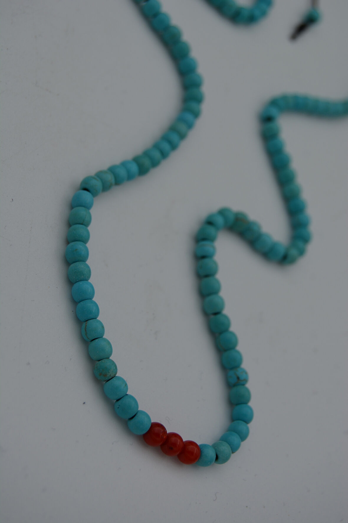 STONEAGE JEWELLERY Mercan ve Turkuaz Taşlı Metalsiz Kolye