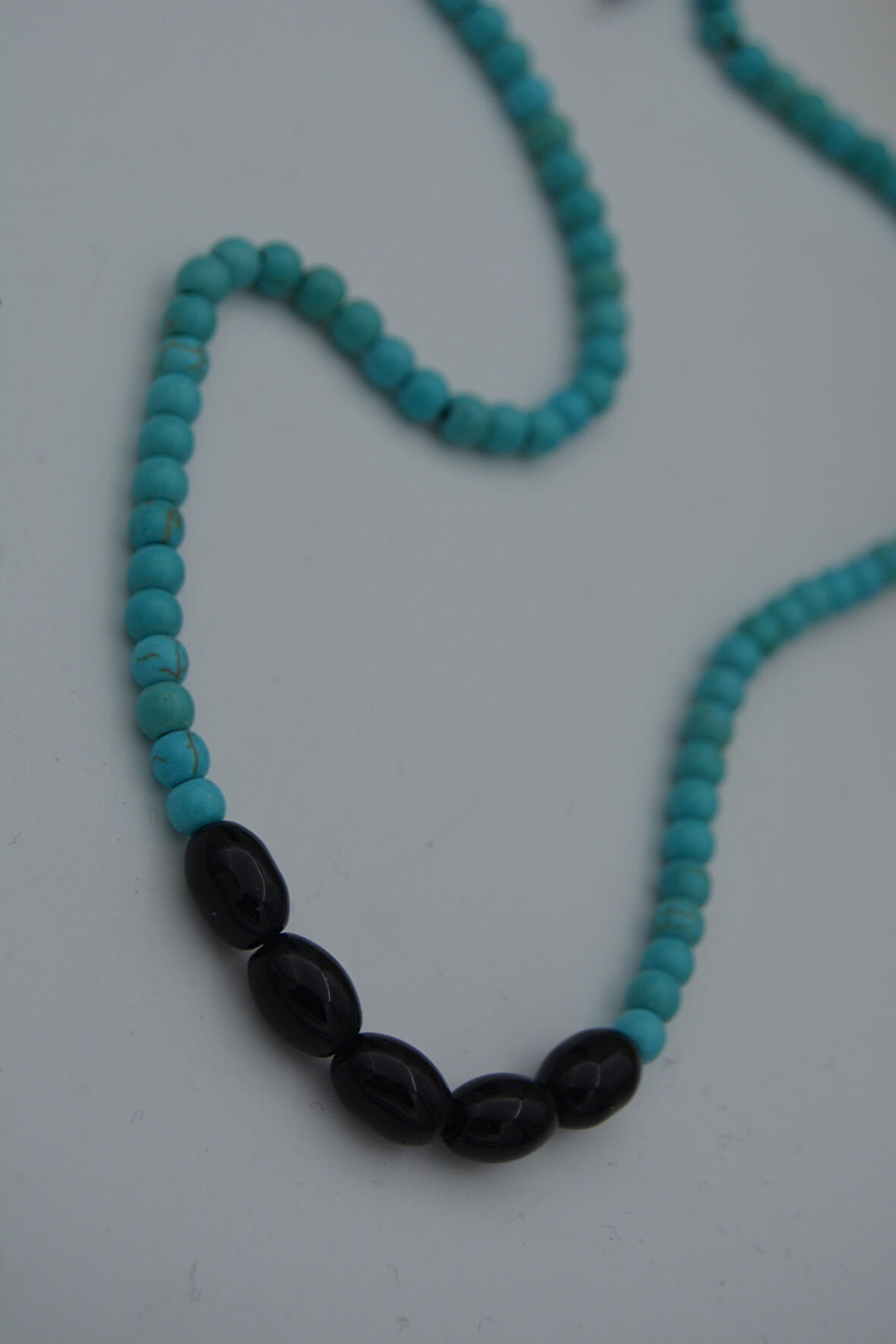 STONEAGE JEWELLERY Arpa Oniks ve turkuaz Taşlı Metalsiz Kolye
