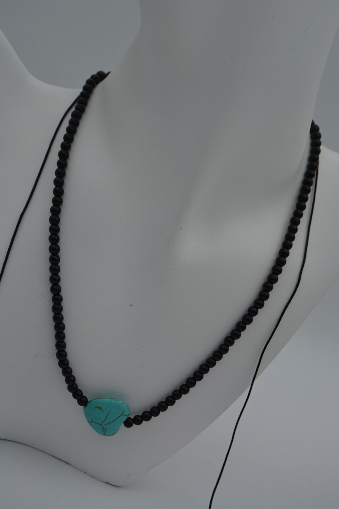 STONEAGE JEWELLERY Kalp Turkuaz ve Oniks Taşlı Metalsiz Kolye