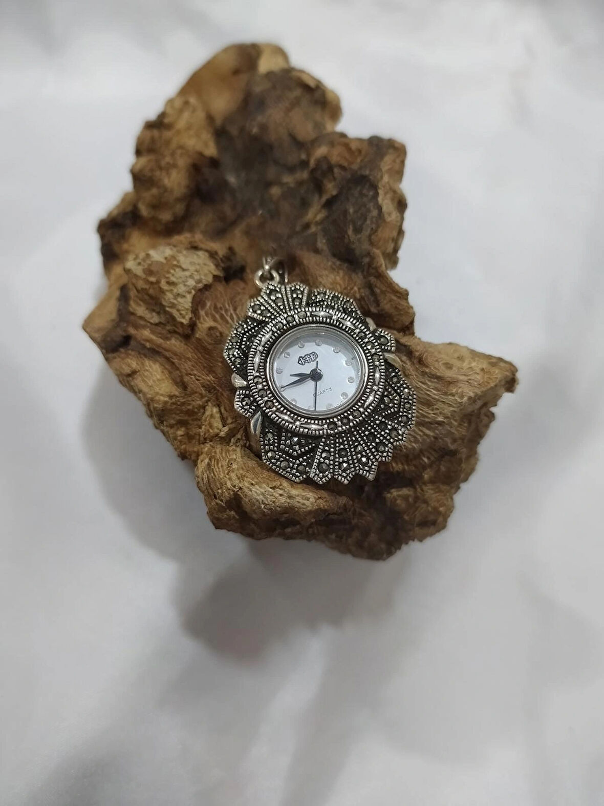 Orijinal Markazit Taşlı Saat Gümüş Saat Kolye