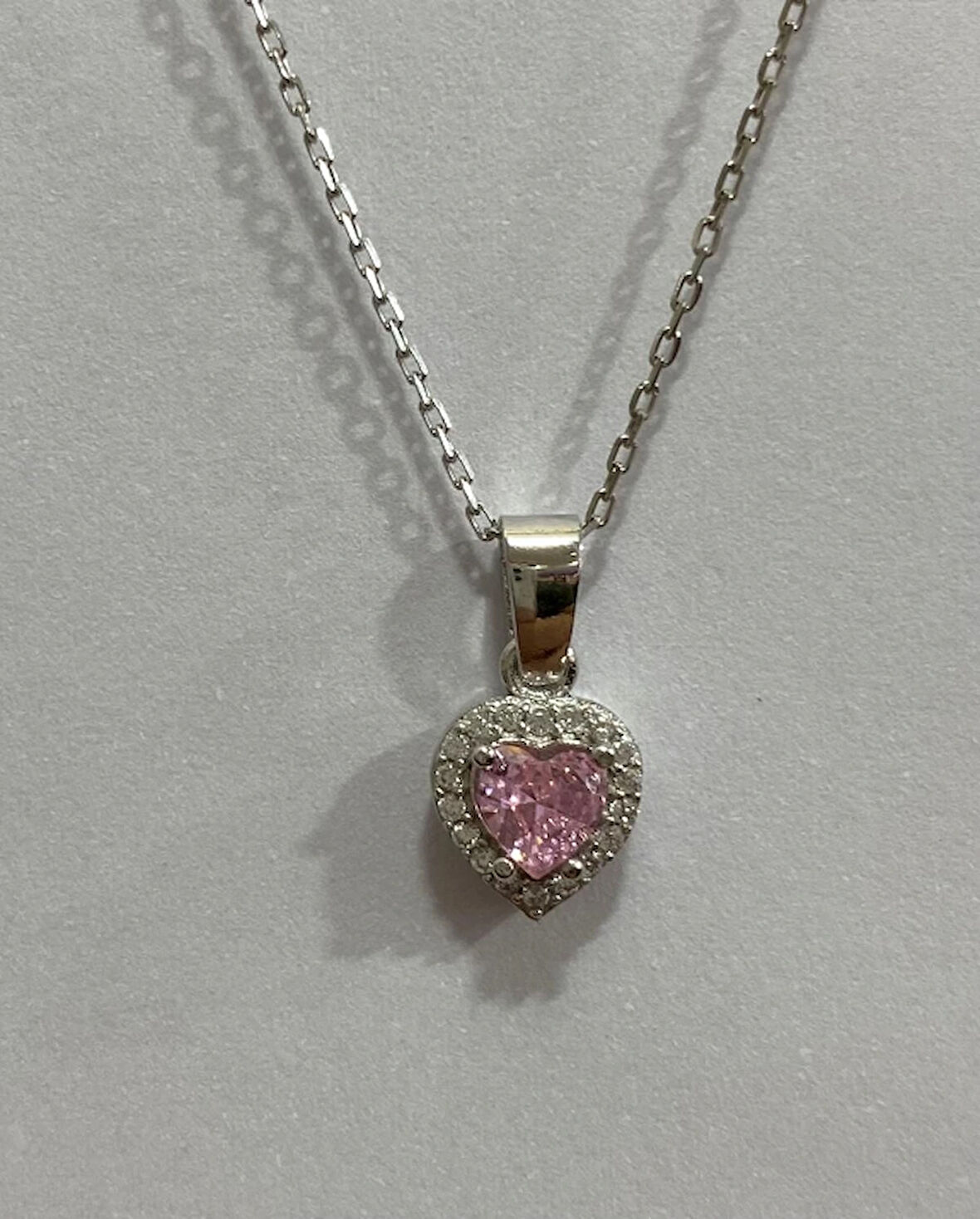 Kalpli Pembe Taşlı Gümüş Şans Kolyesi