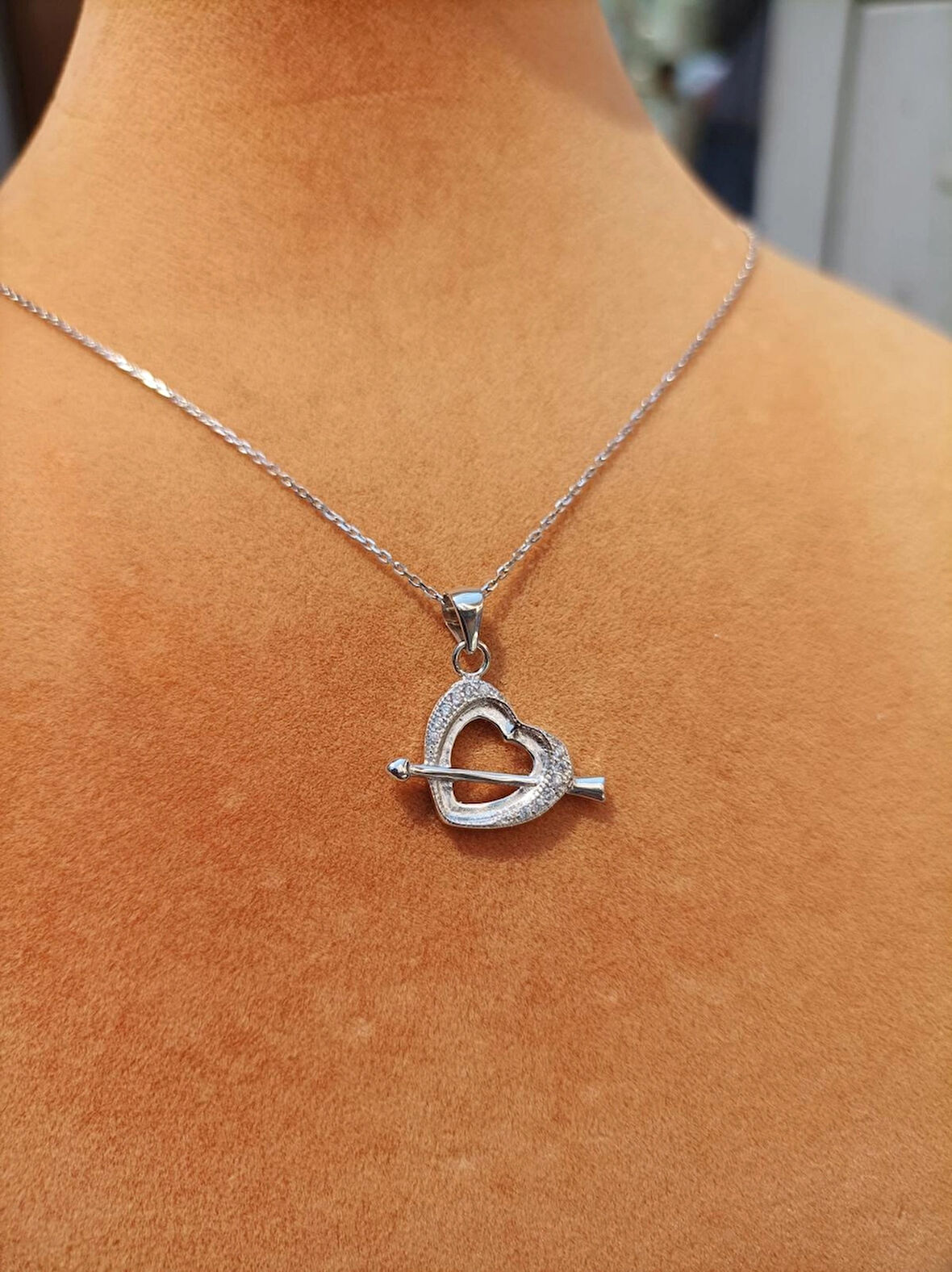 Aşkın Oklu Kalbi Modeli Gümüş Kadın Kolye
