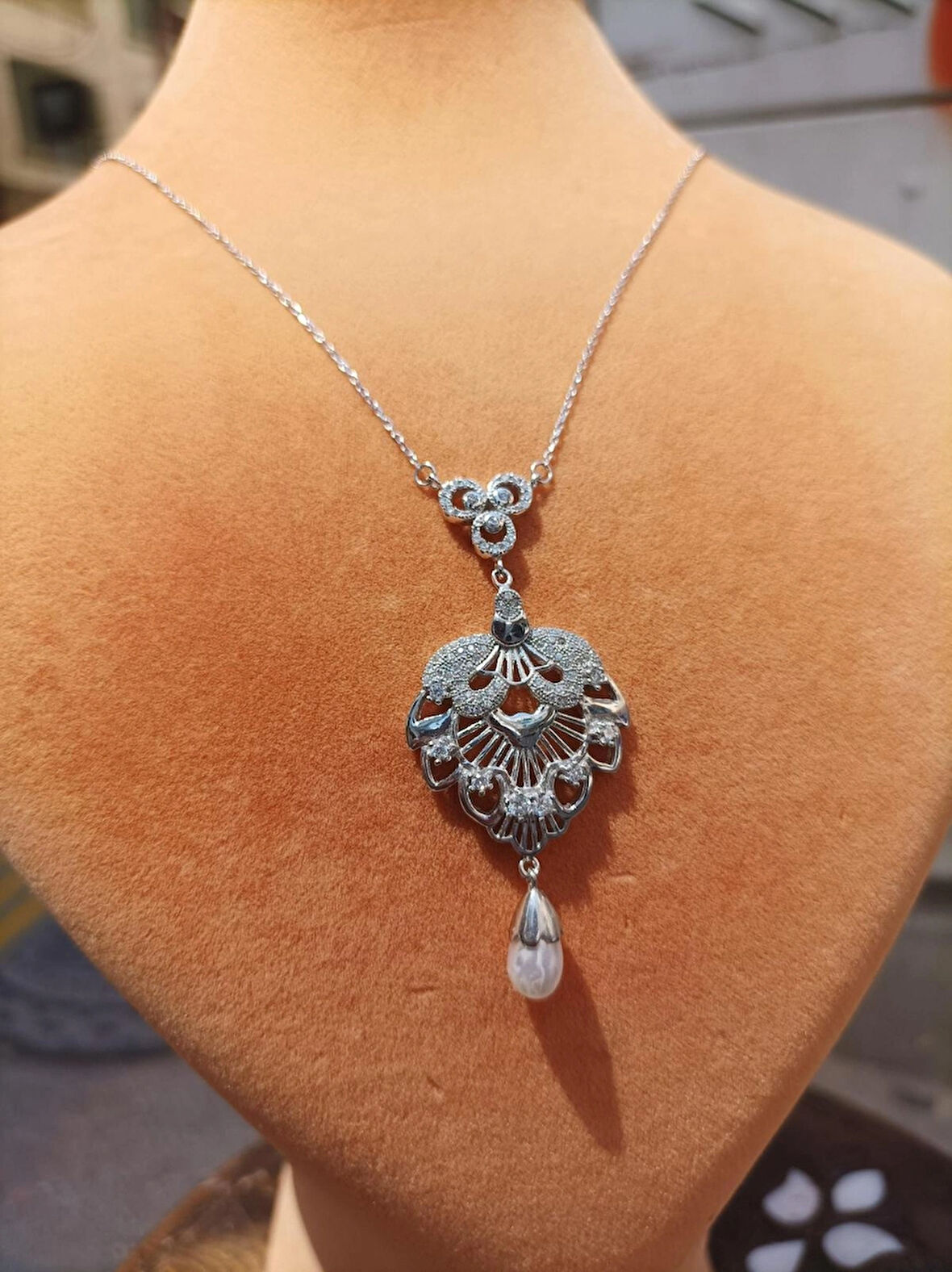 Aşkın Inci Damlası Modeli Gümüş Kadın Kolye
