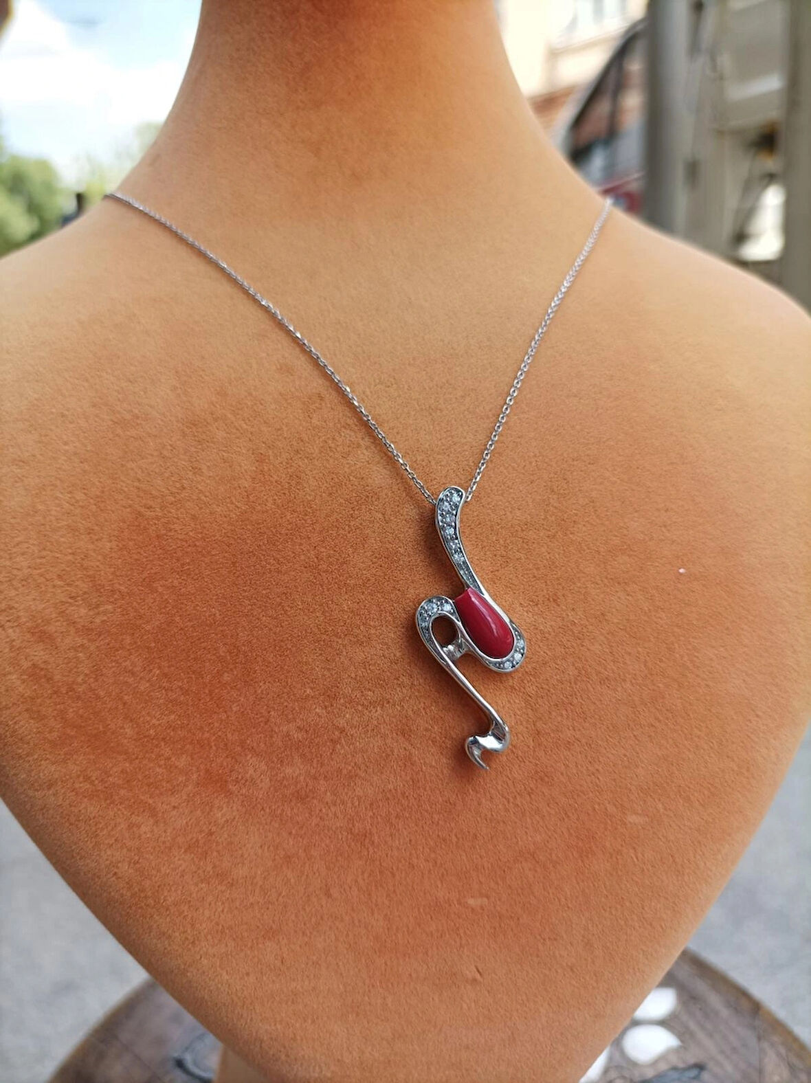 Aşk Şimşek Modeli Gümüş Kadın Kolye