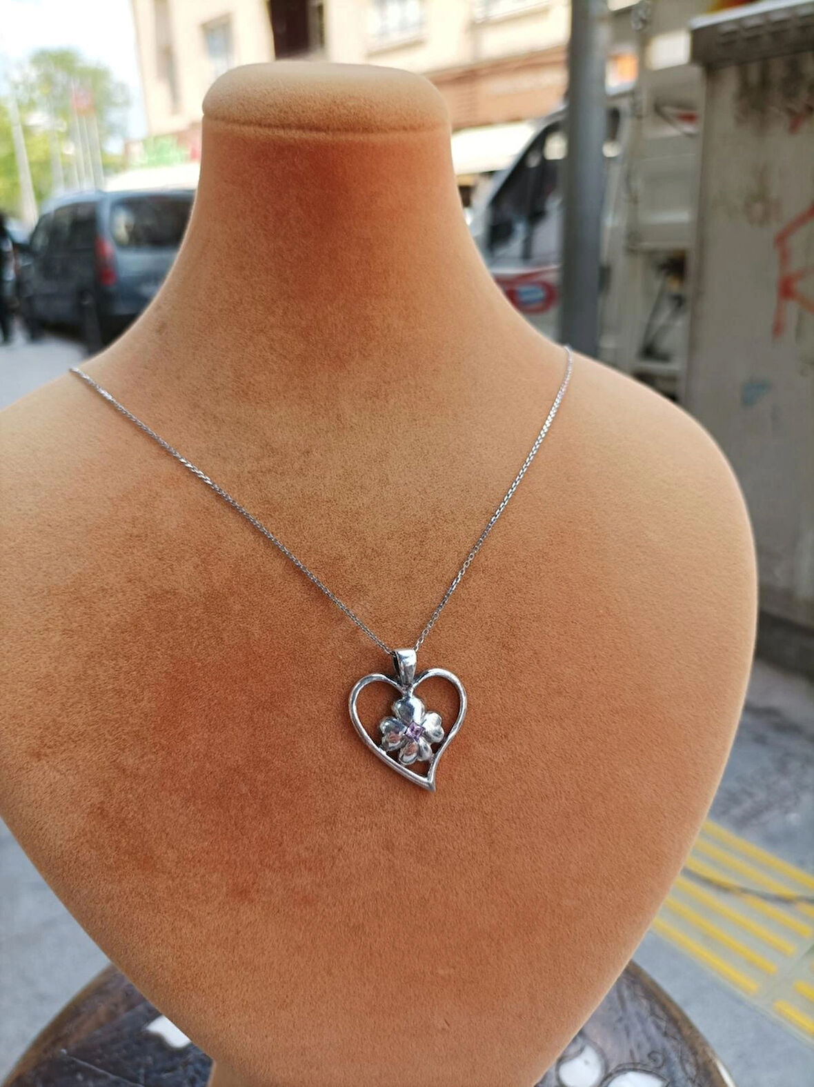 Aşkın Kalbi Ve Yonca Modeli Gümüş Kadın Kolye
