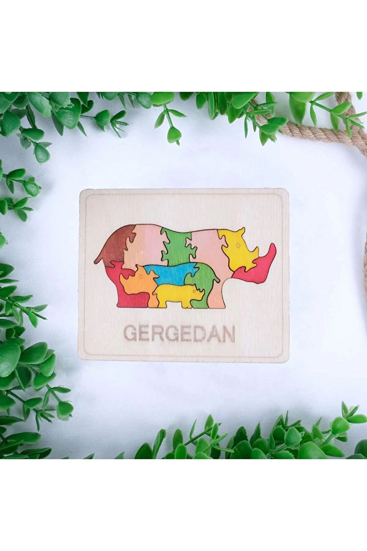 Ahşap Gergedan Figürlü Puzzle