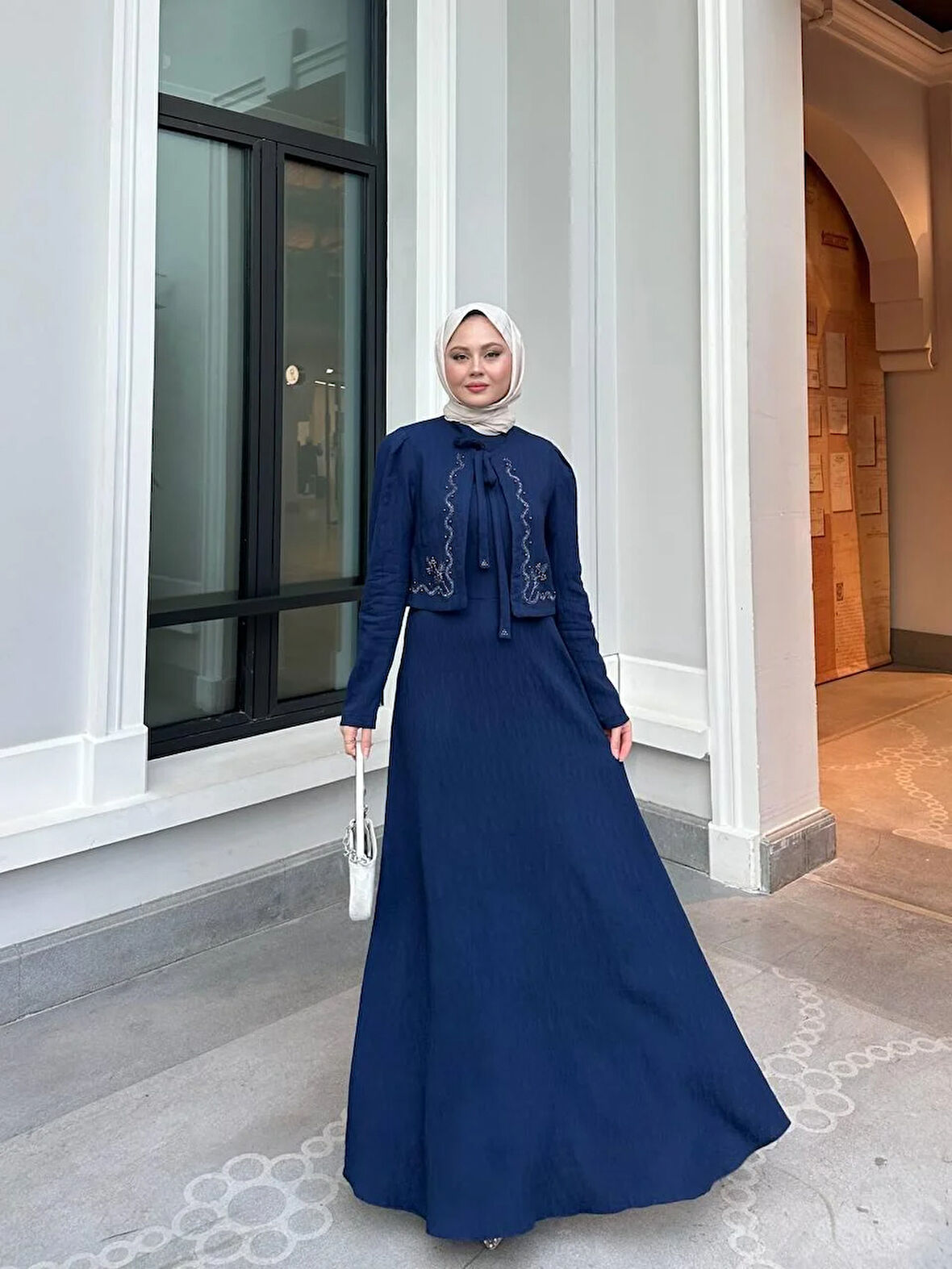 Taş İşlemeli Tasarım Ceket ve Jile Elbise Takım Tesettür Uyumlu Elbise Ceket Takım