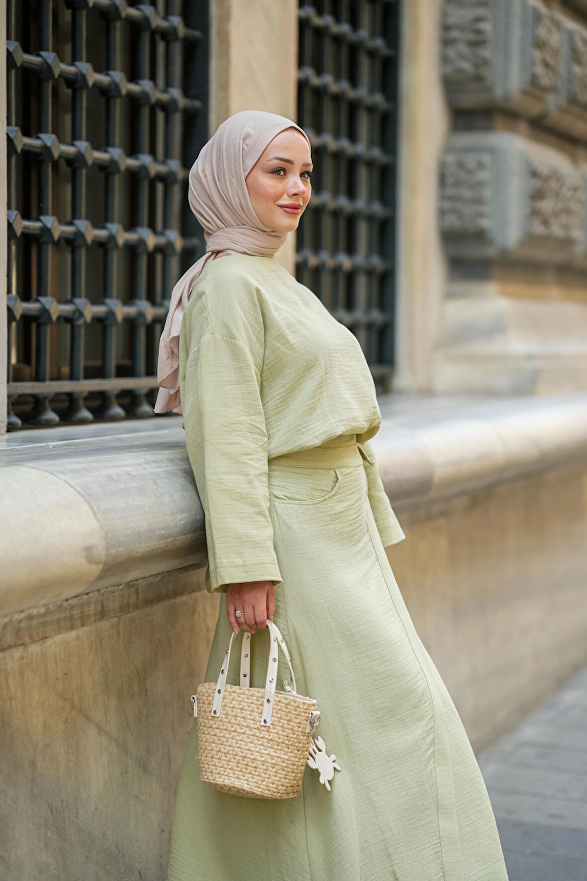 Kadın Müslin Kumaş Bluz ve Etek Tasarım İkili Takım Tesettür Uyumlu Yazlık Takım