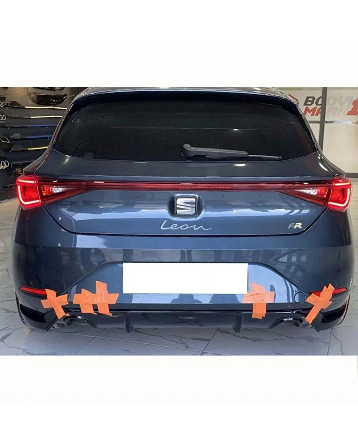 Seat Leon Mk4 Uyumlu Difüzör Parlak Siyah Difizör Plastik 2020+