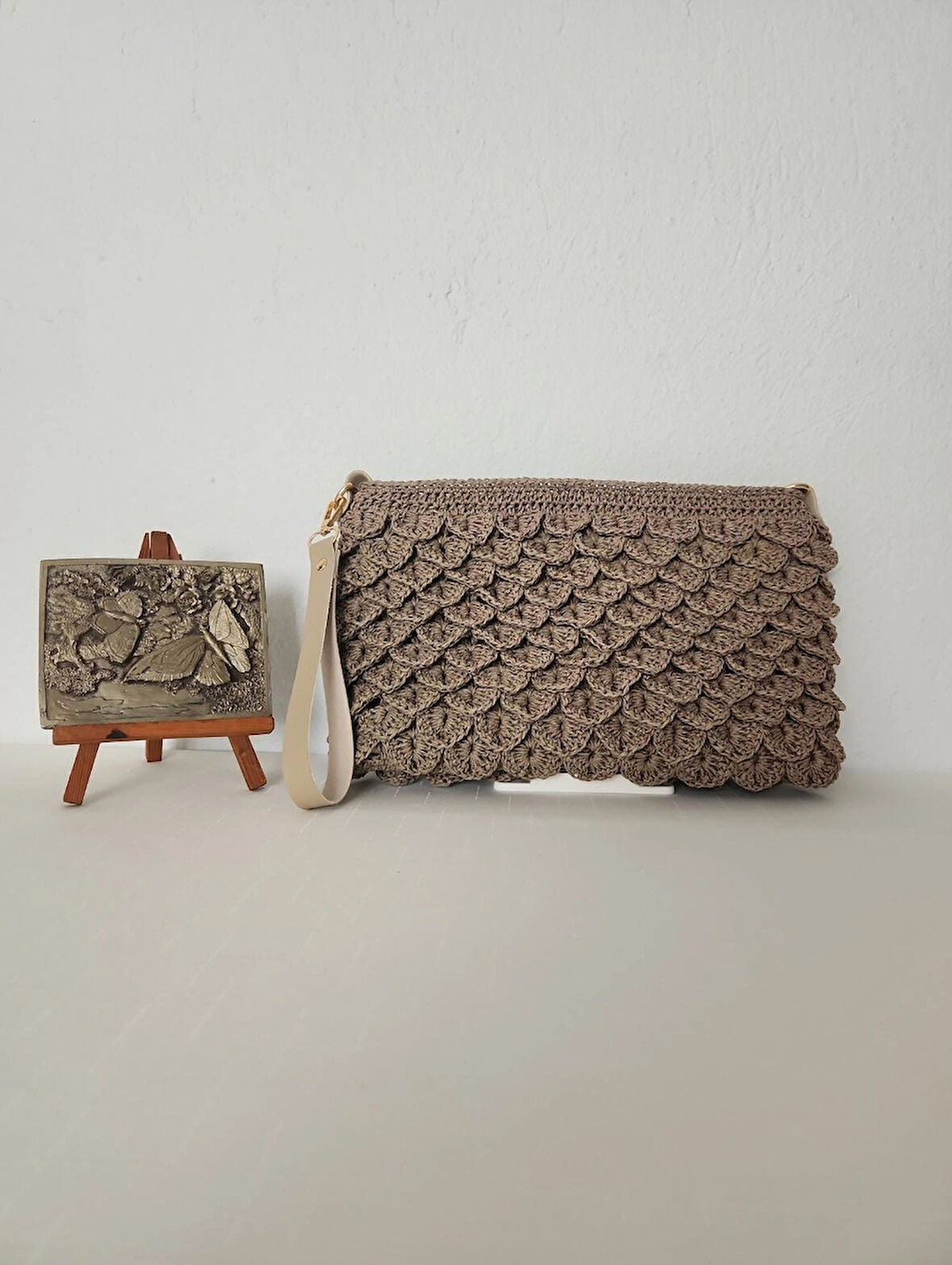 Timsah Sırtı Model, Suni Deri Astarlı, Kağıt İp, Clutch Çanta Vizon