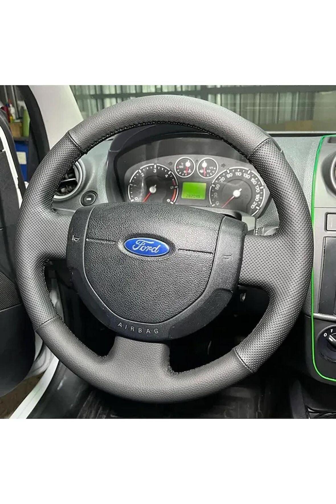 FORD CONNECT- FİESTA 2004 ARACA ÖZEL DİREKSİYON KILIFI
