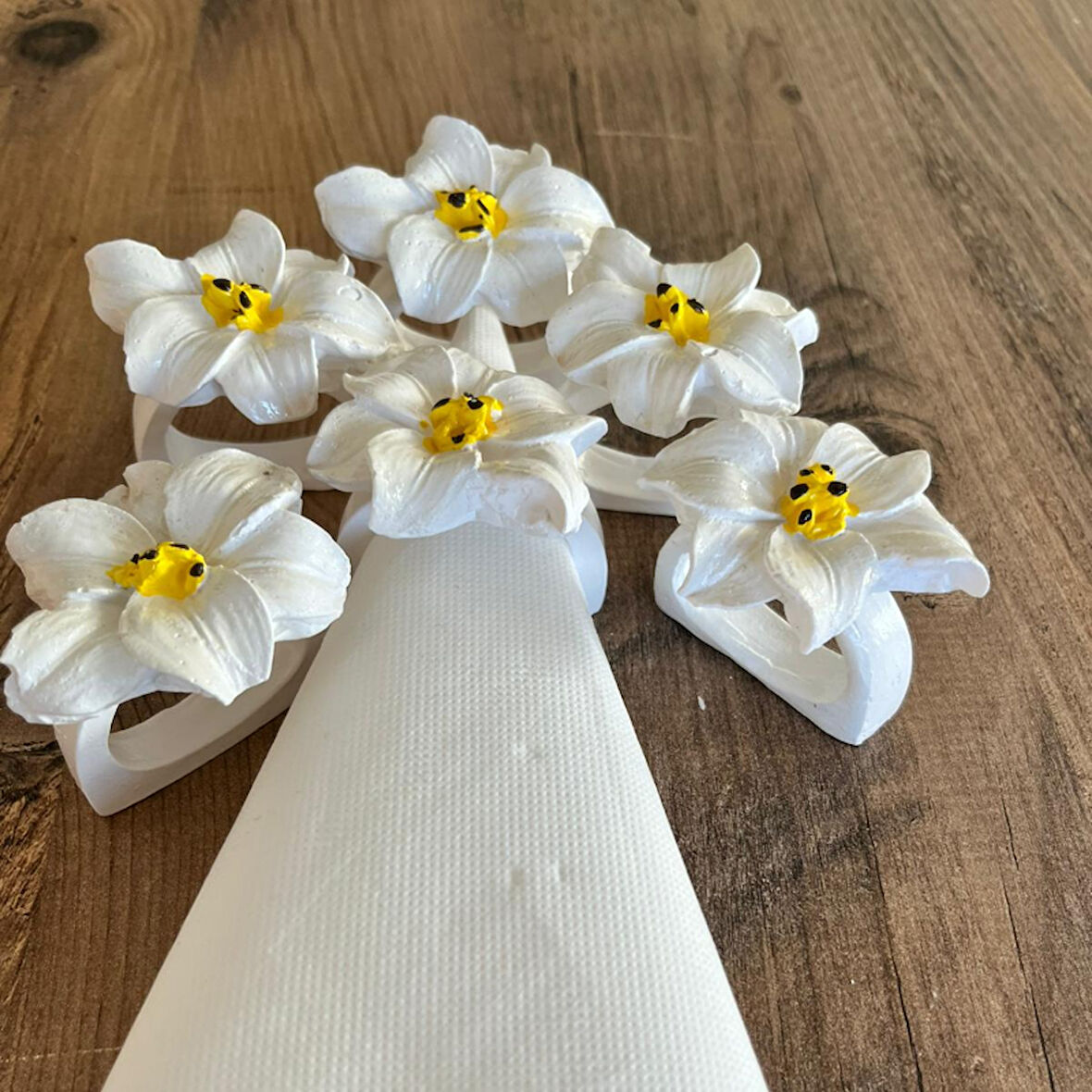 6 Lı Nergiz Çiçeği  Dekorlu El Yapımı Peçete Yüzüğü Halkası Sofra Dekoru Nergiz  Şeklinde Mutfak Sunum Dekoru