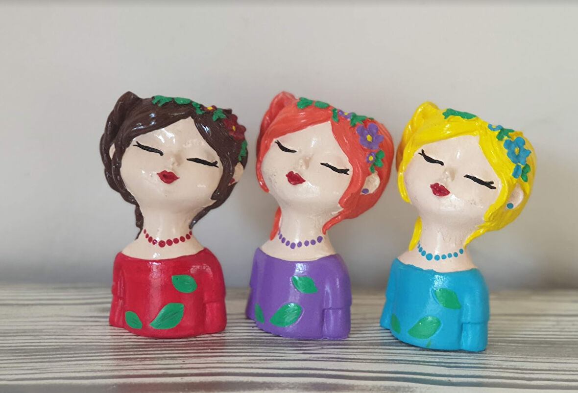 3 Lü Dekoratif Kızlar Biblo Mumluk