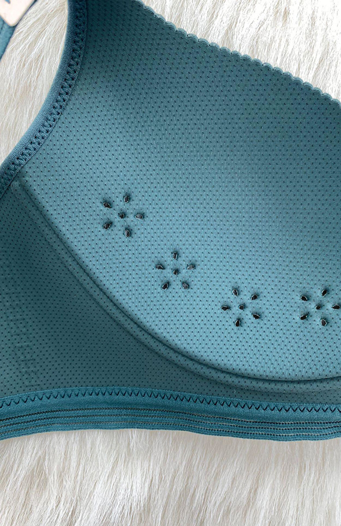 Lazer Kesim Desteksiz Balensiz Soft Sütyen F.K. 1205   