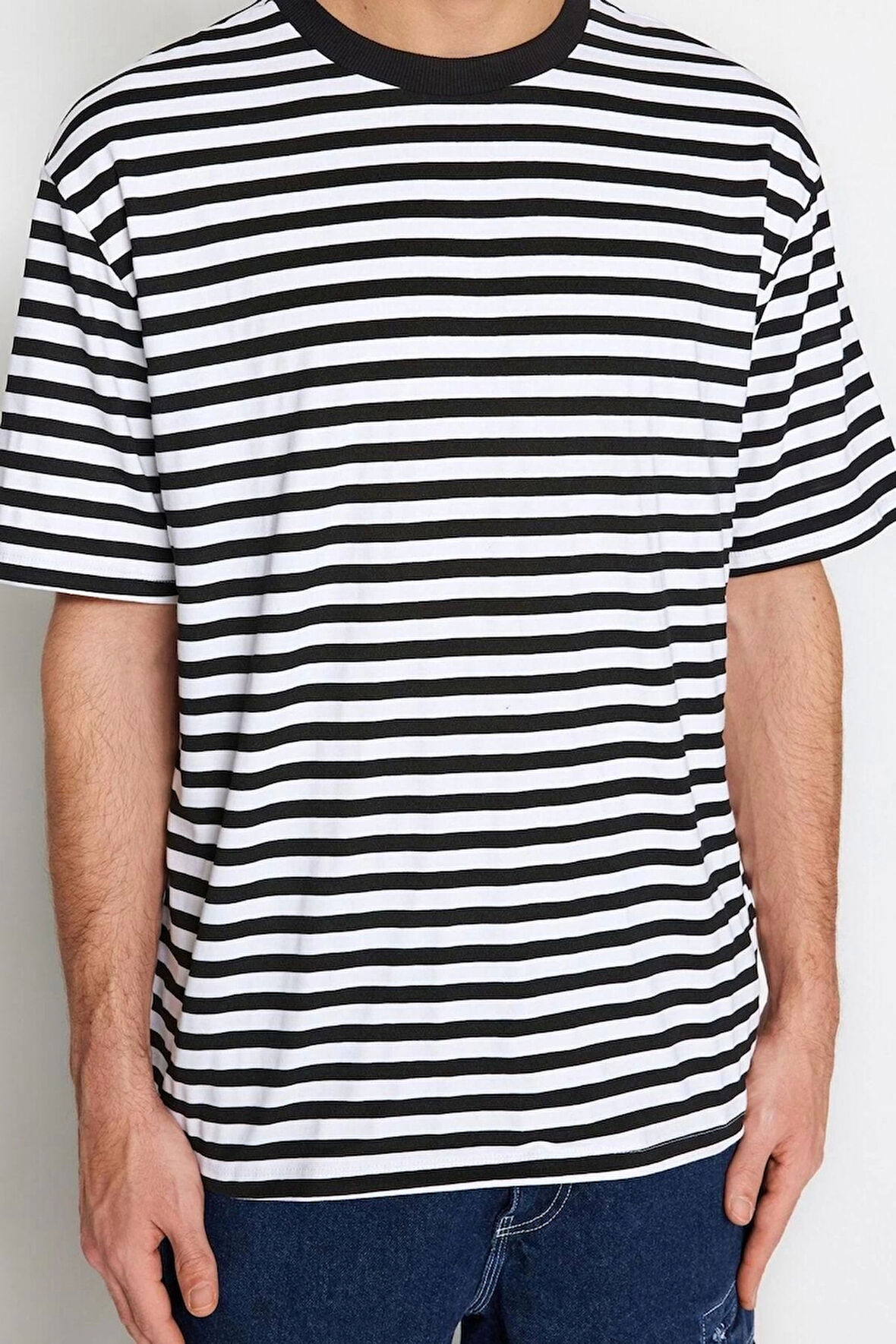 Yeni Sezon Rahat Pamuk Polyester Bisiklet Yaka Kısa Kol Çizgili Desenli Günlük T-Shirt