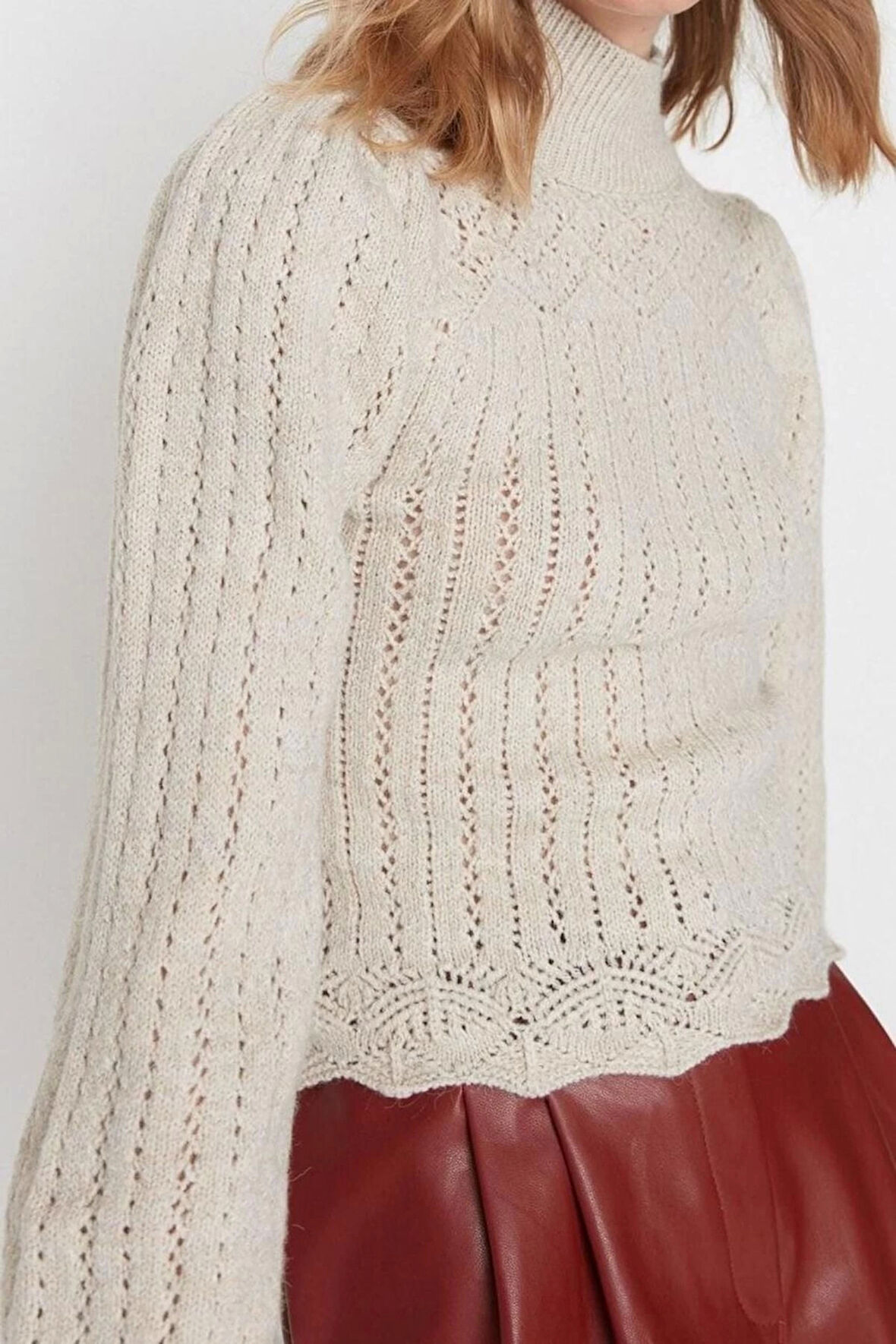 Kadın Moda Şık Regular Dik Yaka Uzun Kol Ajurlu Delikli Dik Yaka Triko Kazak