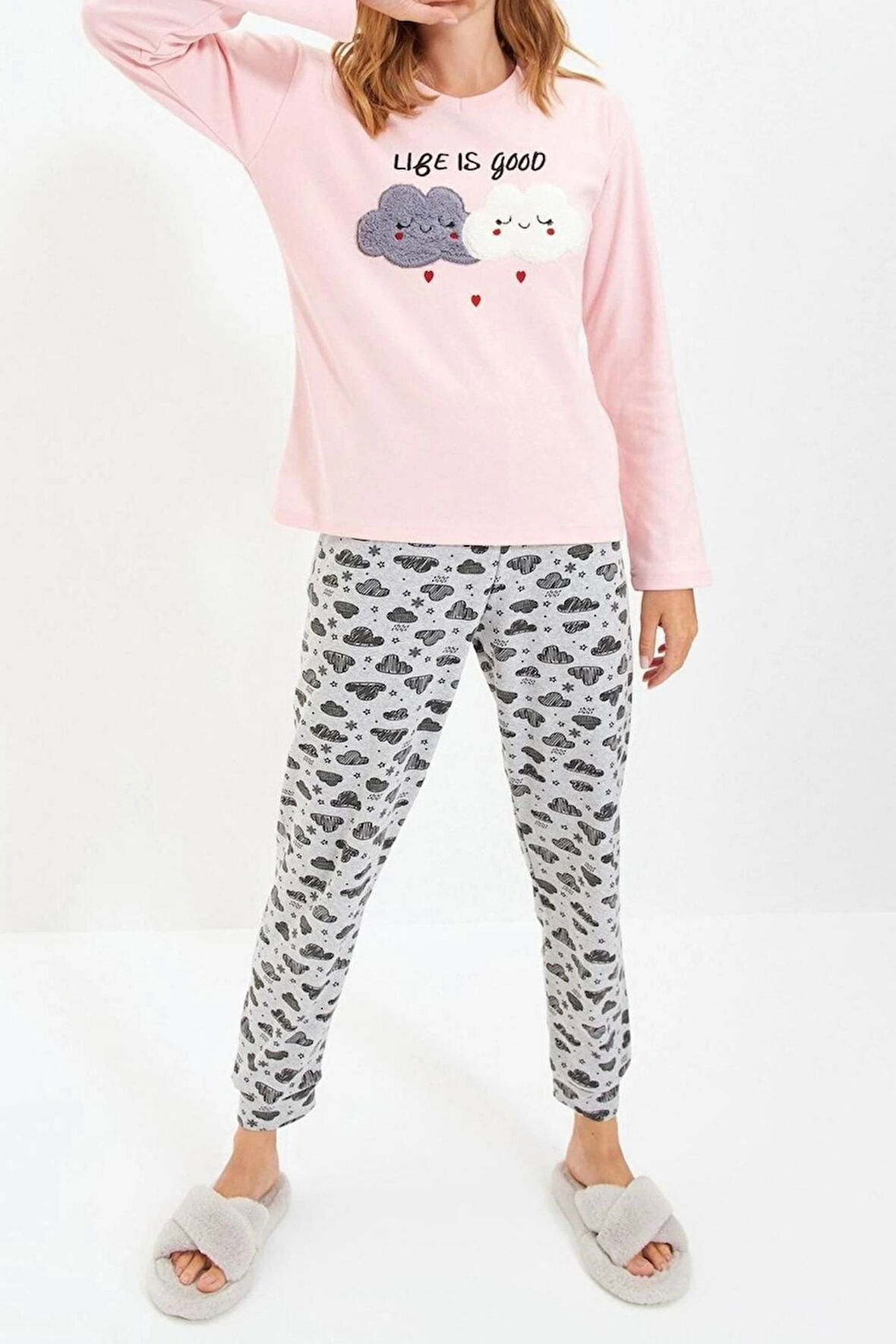 Kadın Pamuklu V Yaka Uzun Kol Pamuklu Nakışlı Örme Pijama Takımı