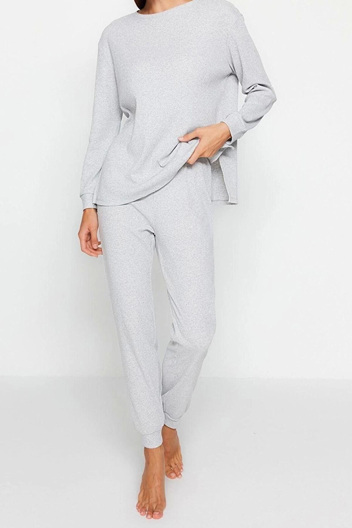 Kadın Pamuklu Bisiklet Yaka Uzun Kol Fitilli Pamuklu Geniş Kalıp Örme Pijama Takımı