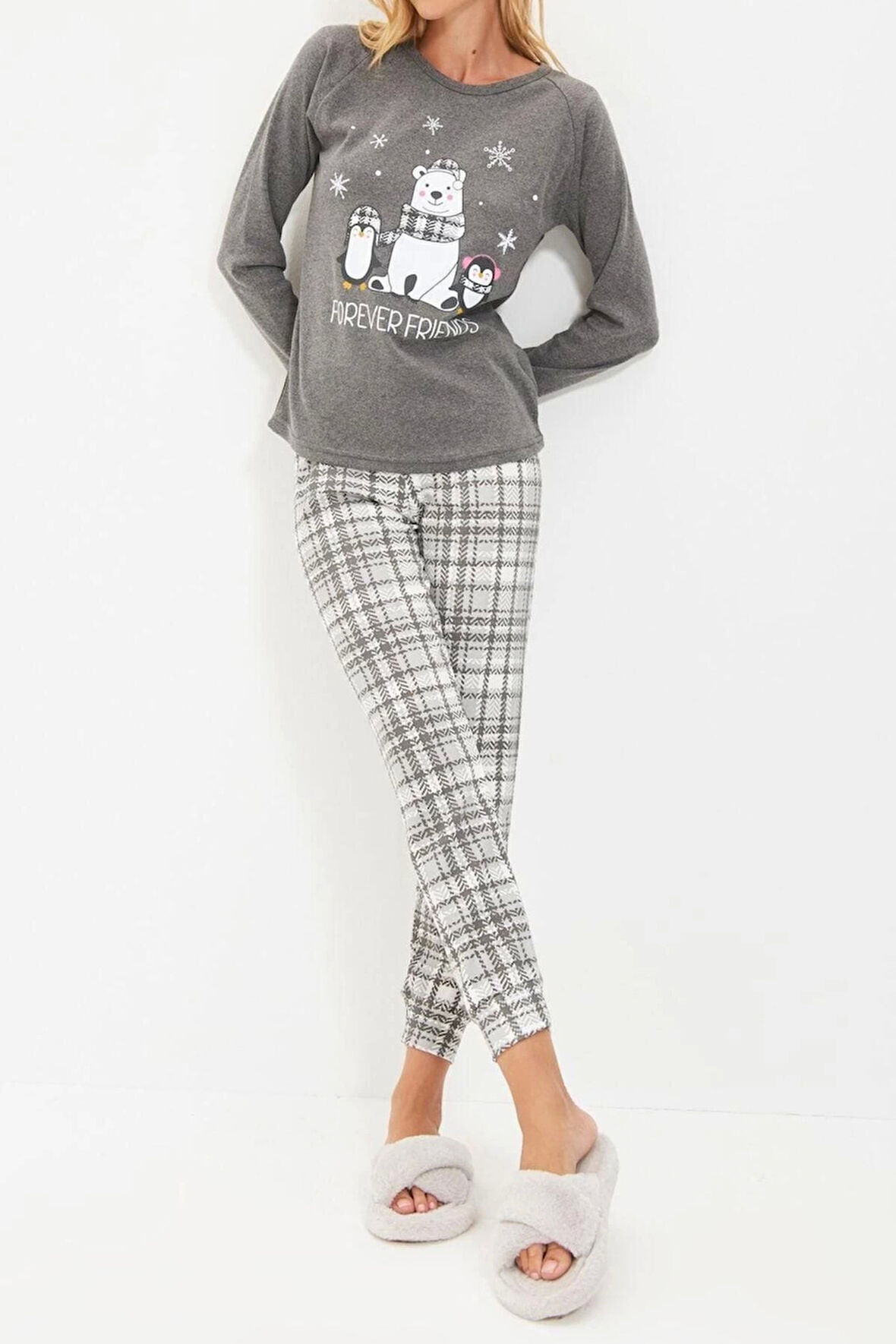 Kadın Polyester Karışımlı Bisiklet Yaka Uzun Kol Yumoş Pamuklu Ekoseli Örme Pijama Takımı