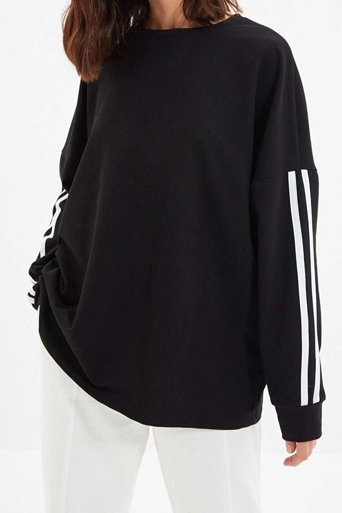 Kadın Moda Şık Oversize Bisiklet Yaka Düşük Kol Uzun Şerit Detaylı Geniş Kalıp İnce Örme Sweatshirt