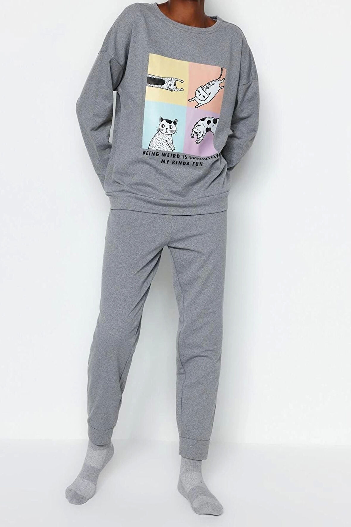 Kadın Moda Şık Bisiklet Yaka Boru Paça Uzun Kol Pamuklu Baskılı Örme Pijama Takımı