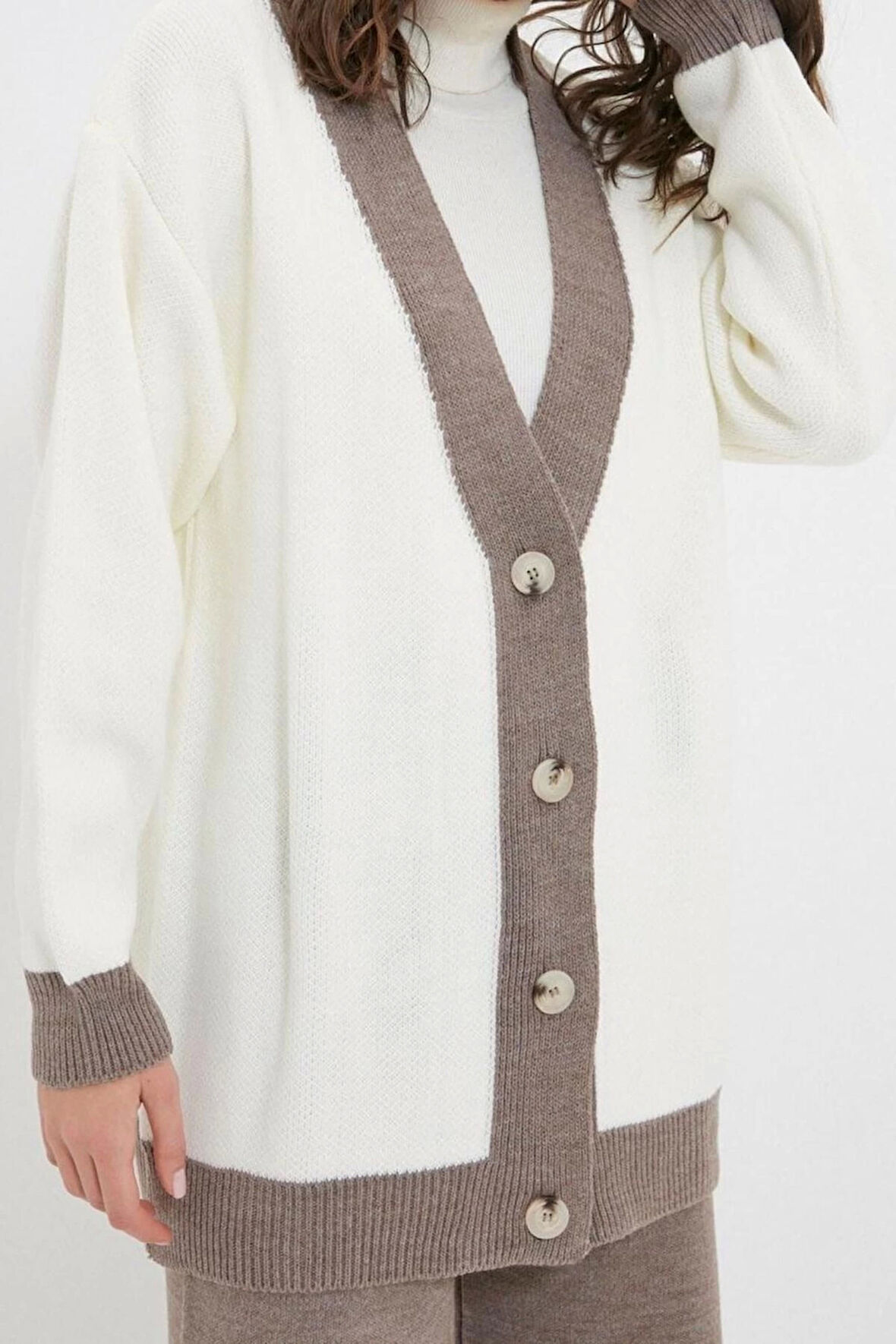 Kadın Moda Şık Geniş Paça Regular Boy Uzun Kollu Şerit Detaylı Hırka-Pantolon Triko Takım