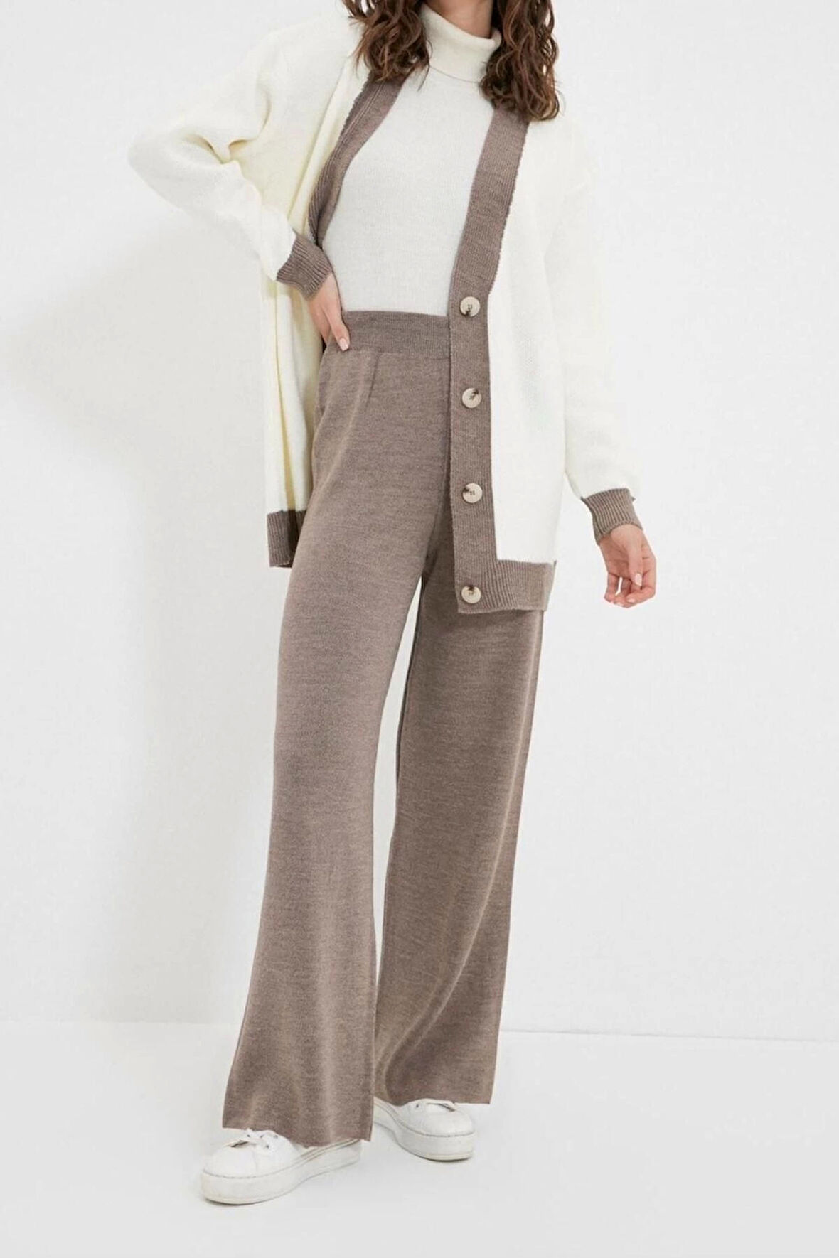 Kadın Moda Şık Geniş Paça Regular Boy Uzun Kollu Şerit Detaylı Hırka-Pantolon Triko Takım