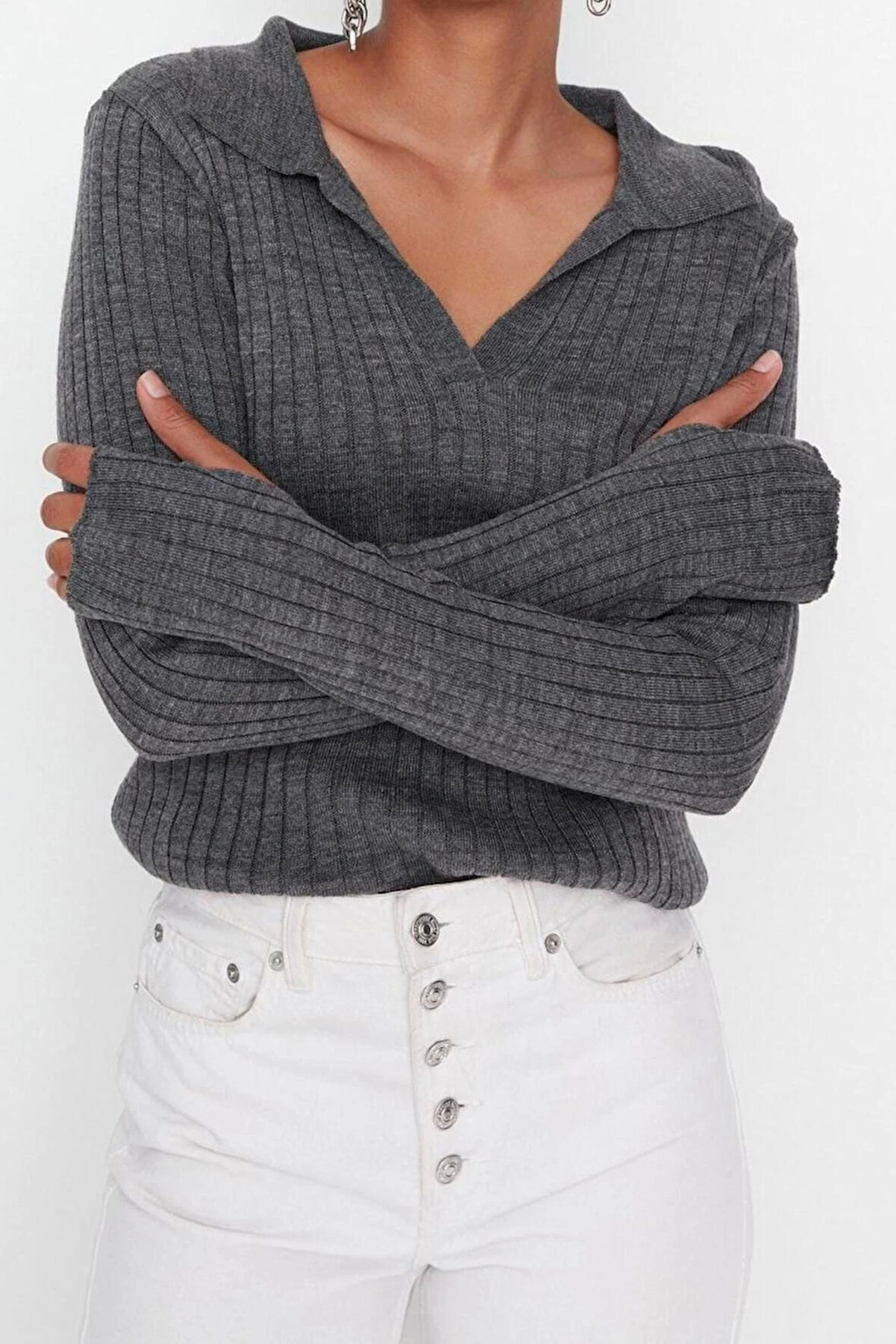 Kadın Moda Şık Regular Polo Yaka Uzun Kol Düz Kol Ucu Detaylı Polo Yaka Triko Kazak