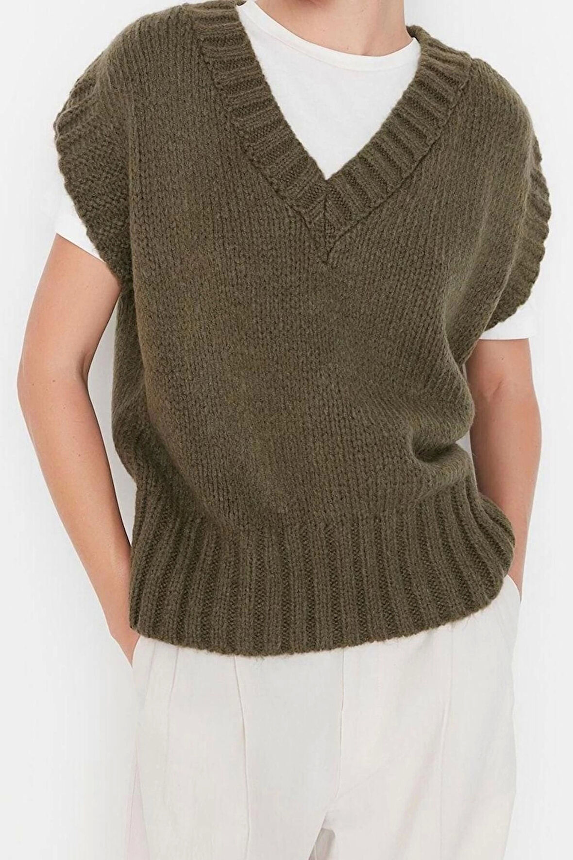 Kadın Moda Şık Crop V Yaka Kolsuz Düz Crop Yumuşak Dokulu Triko Süveter