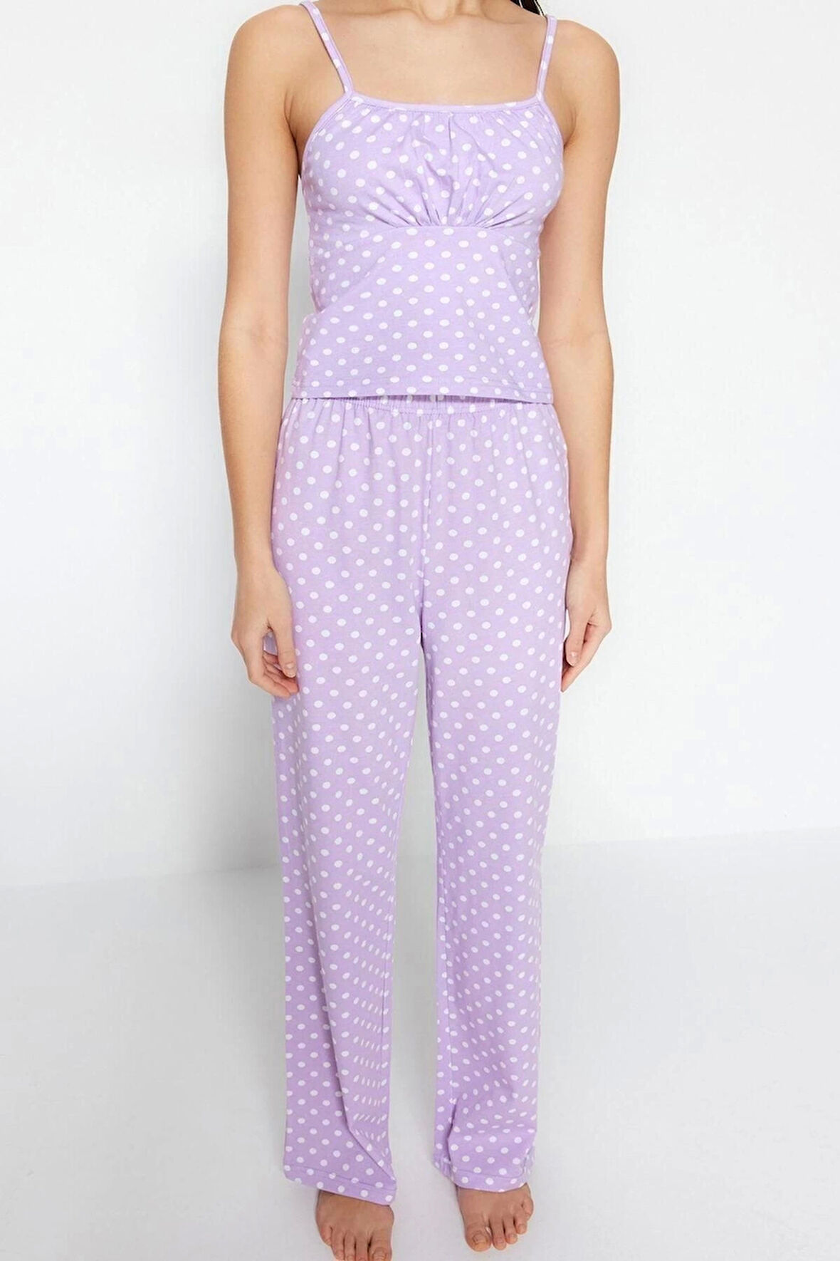 Kadın Pamuklu Kare Yaka Askılı Kol Puantiyeli Pamuklu İp Askılı Örme Pijama Takımı