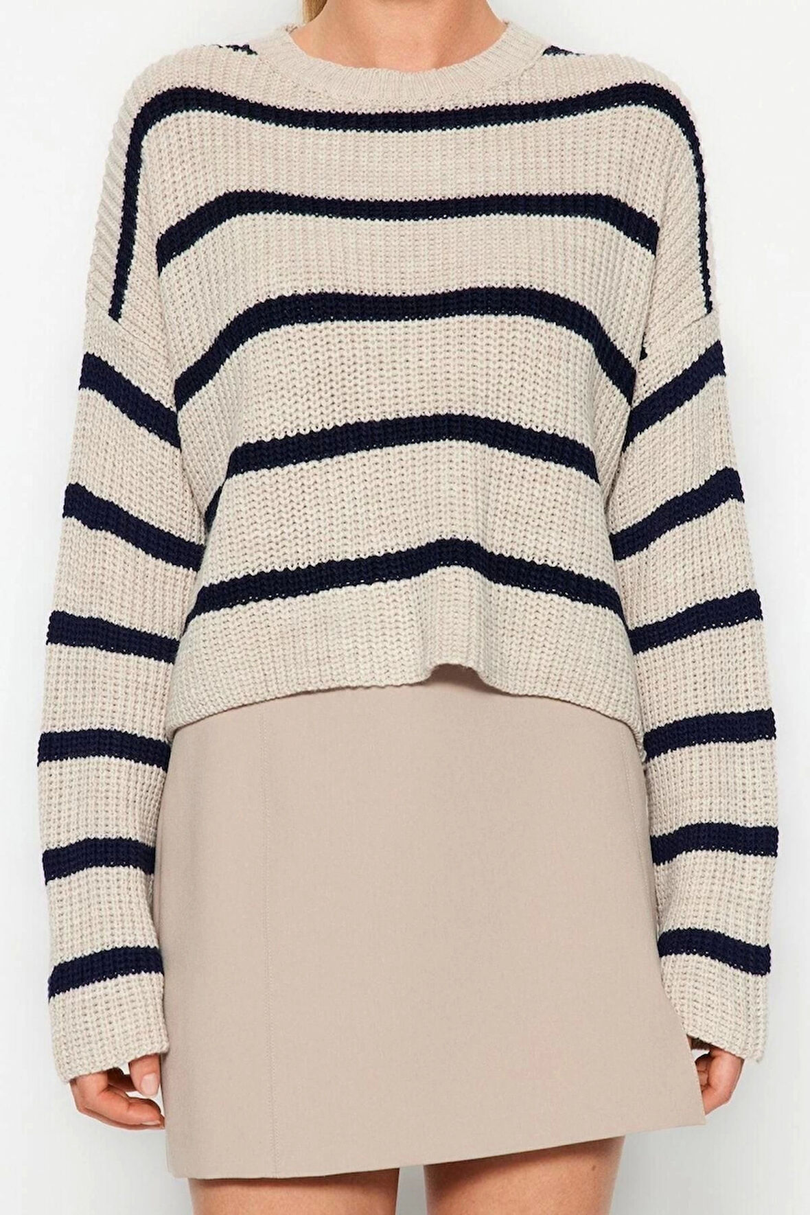 Kadın Moda Şık Bisiklet Yaka Düşük Kol Crop Basic Çizgili Triko Kazak