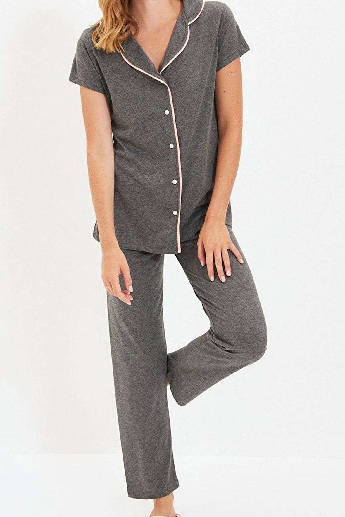 Kadın Moda Şık Ceket Yaka Boru Paça Uzun Kol Biyeli Gömlek-Pantolon Örme Pijama Takımı